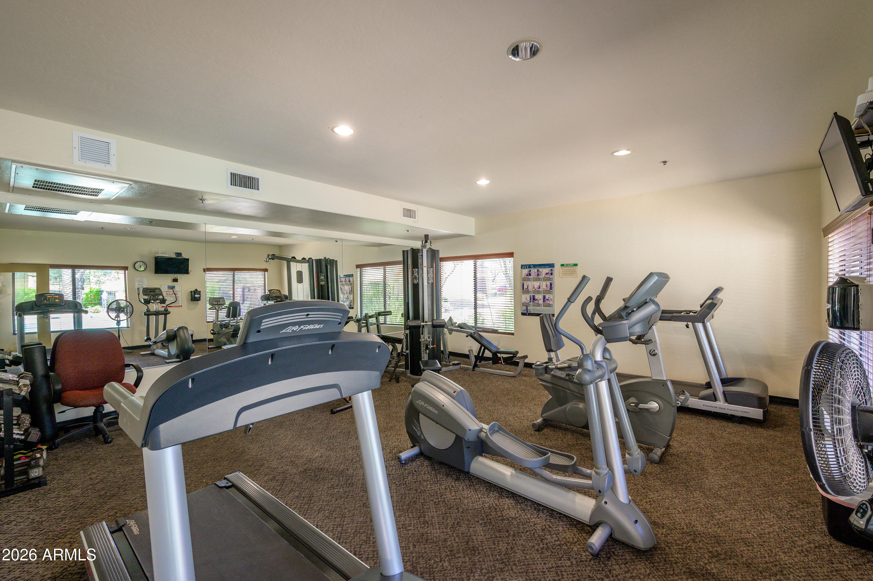 21320 N 56TH Street 2069