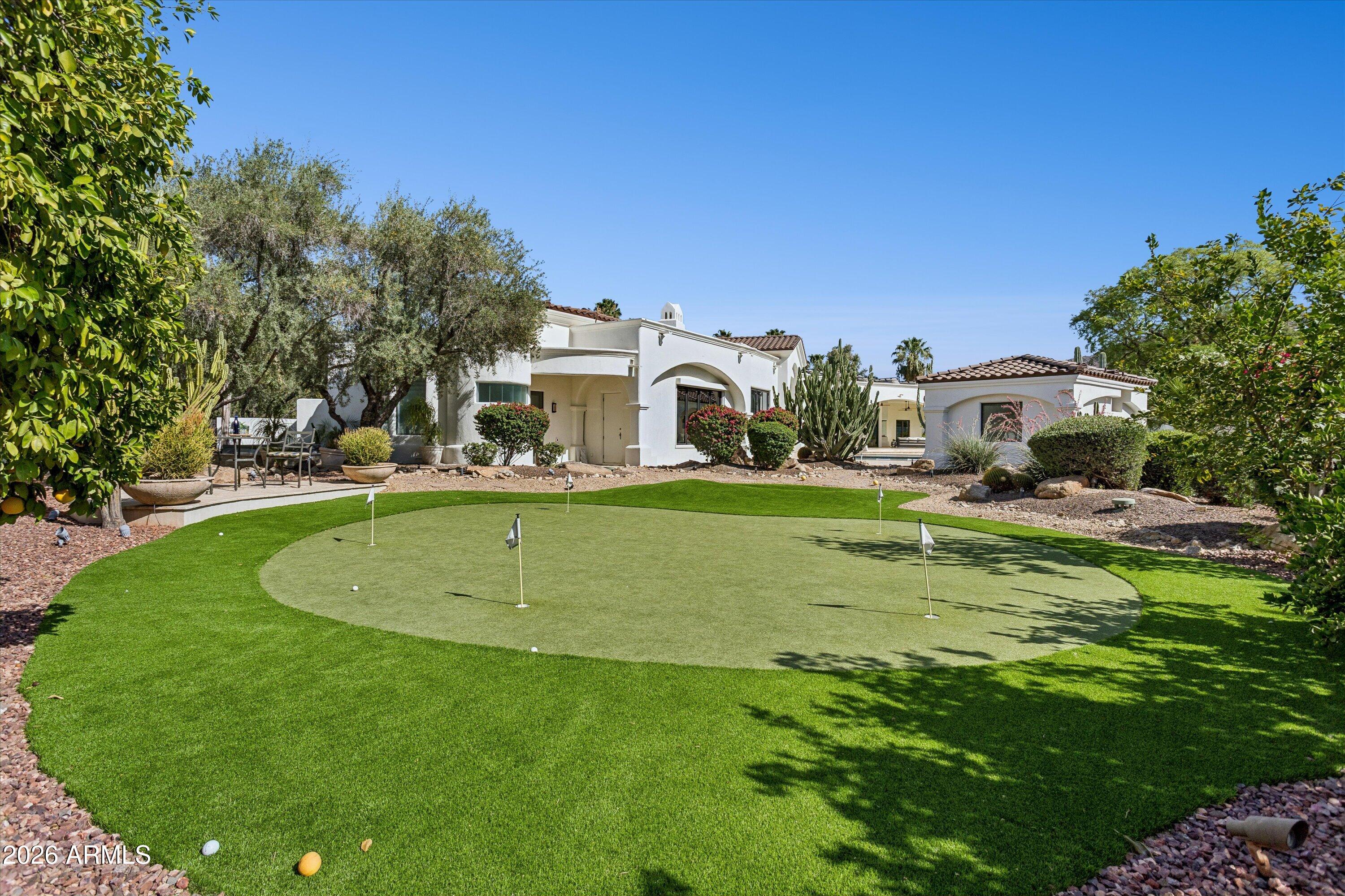 6001 E NAUMANN Drive