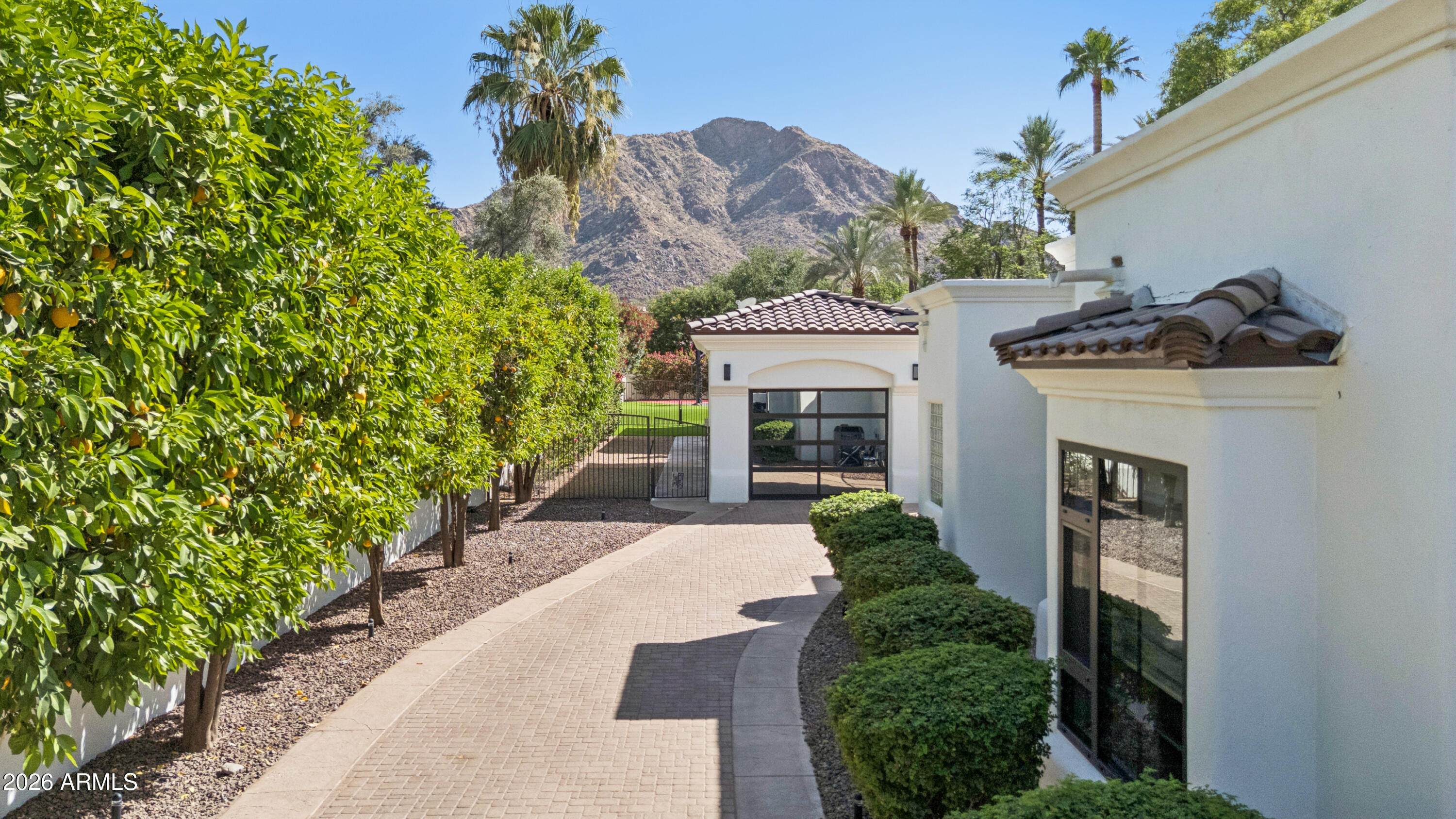 6001 E NAUMANN Drive