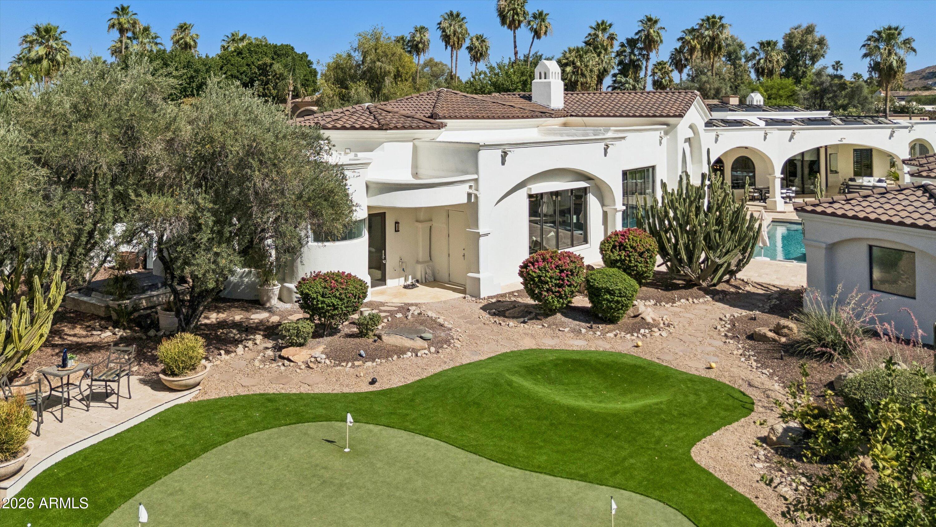 6001 E NAUMANN Drive