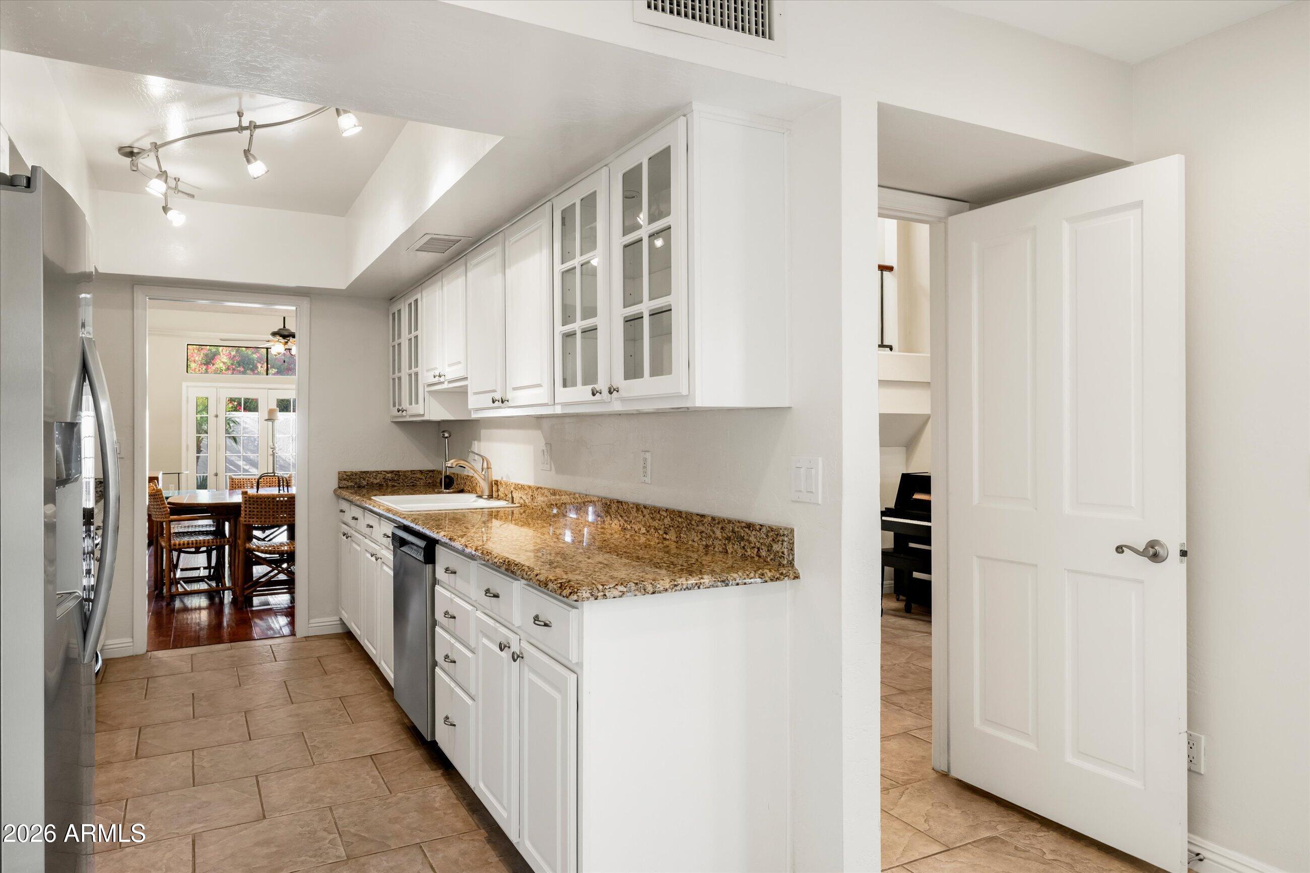 4446 E CAMELBACK Road 103