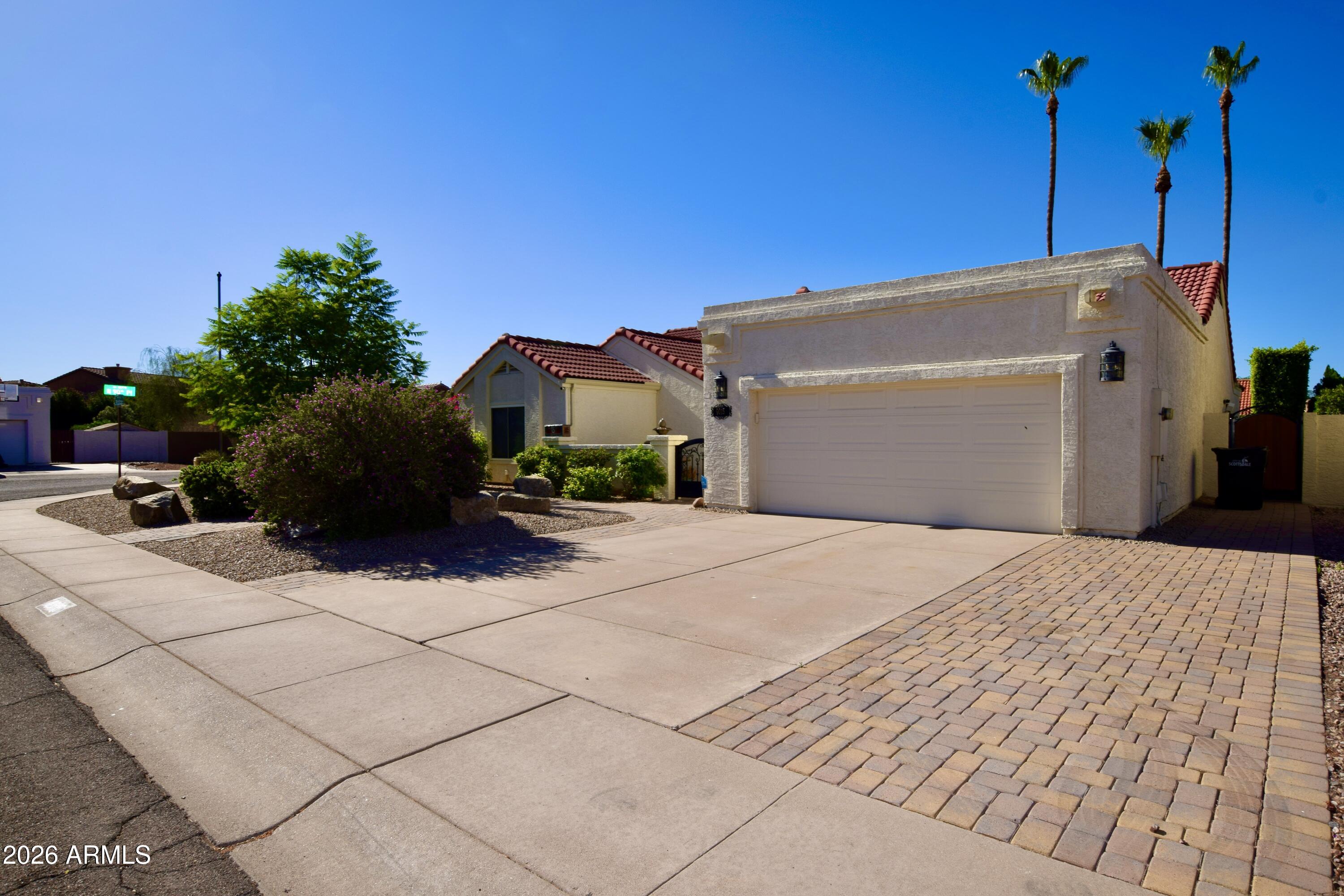 9015 E WINDROSE Drive