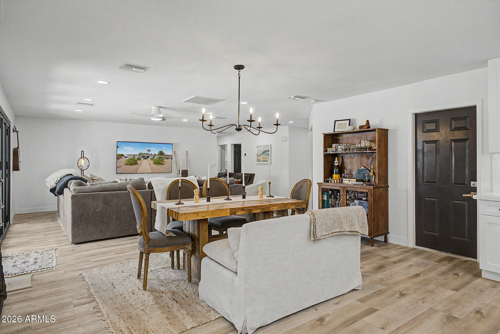 5140 E POINSETTIA Drive