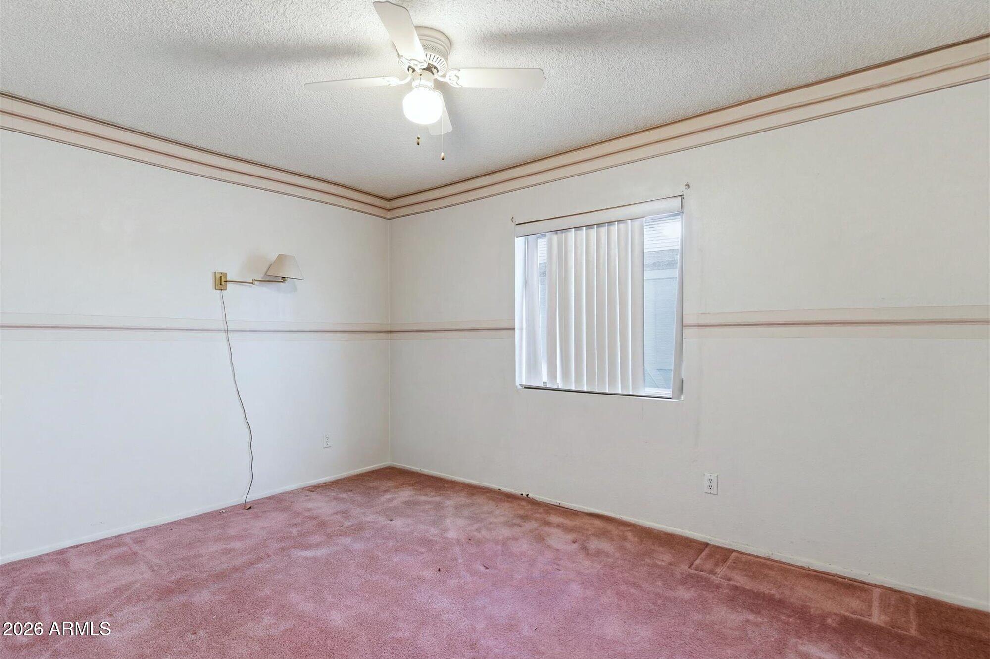 1434 W KERRY Lane