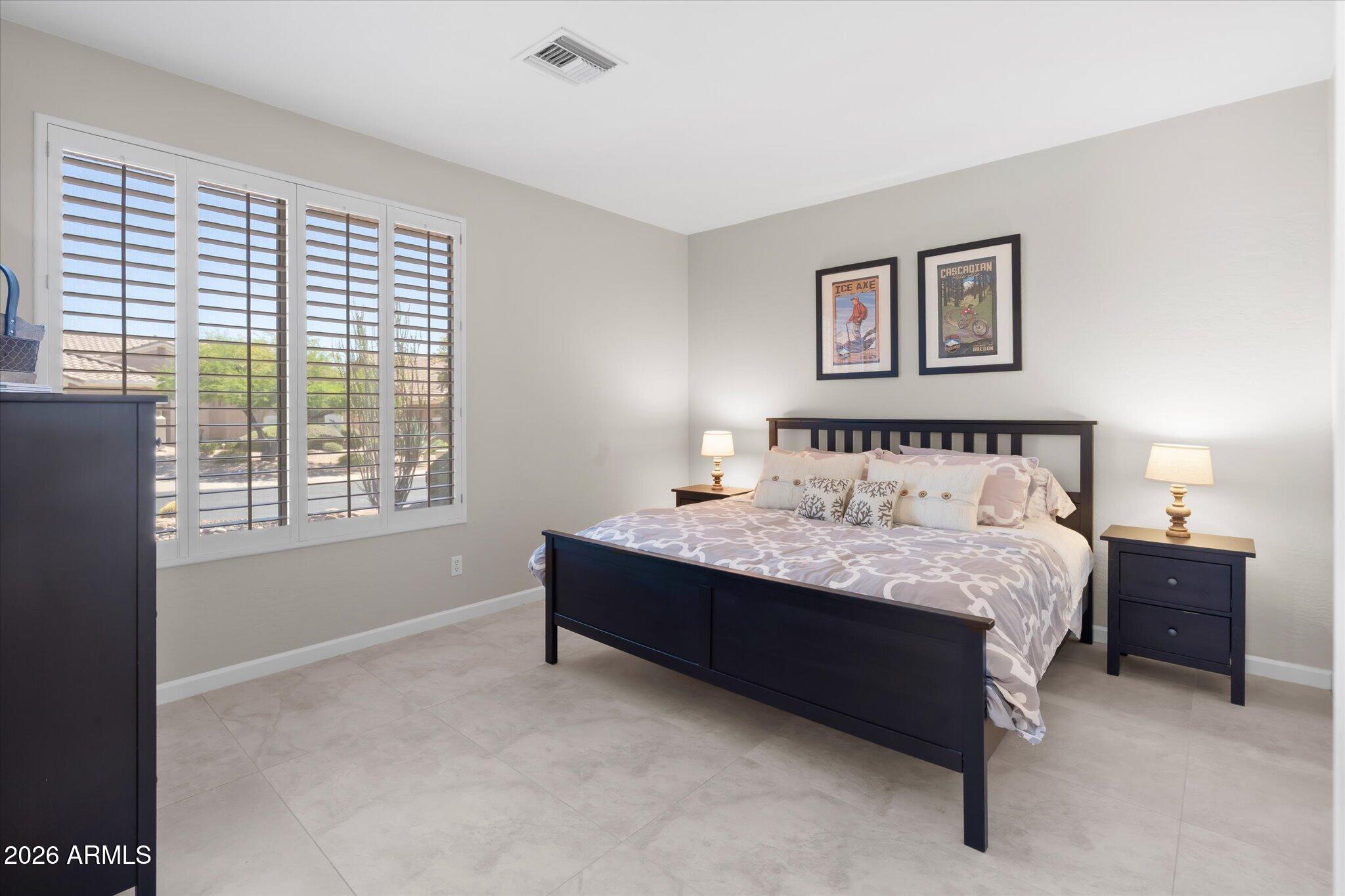 5352 E THUNDER HAWK Road
