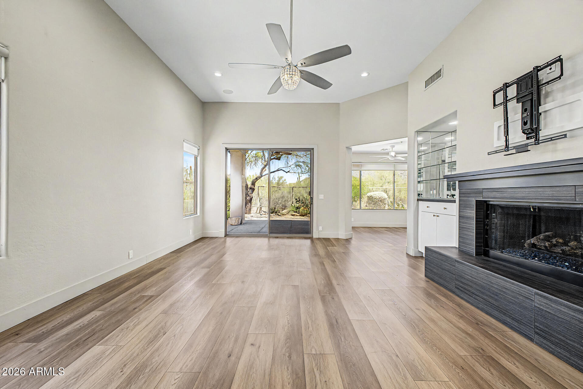 6708 E SOARING EAGLE Way