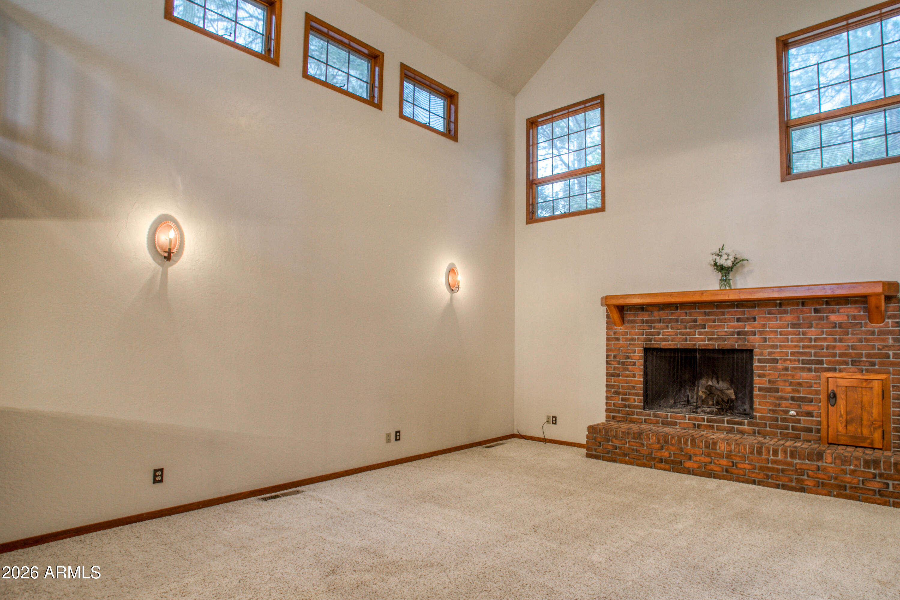 4732 HIGH Drive