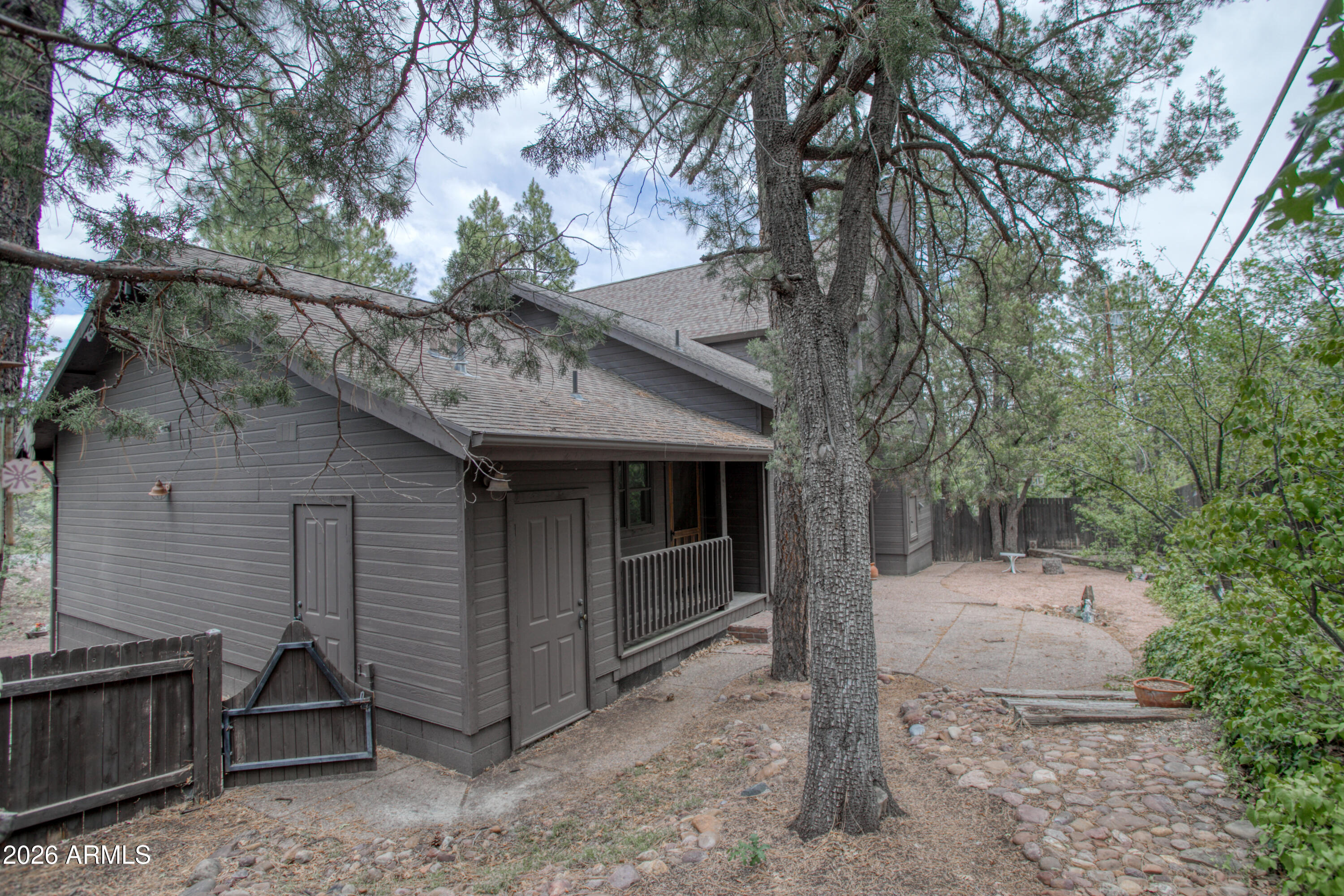 4732 HIGH Drive