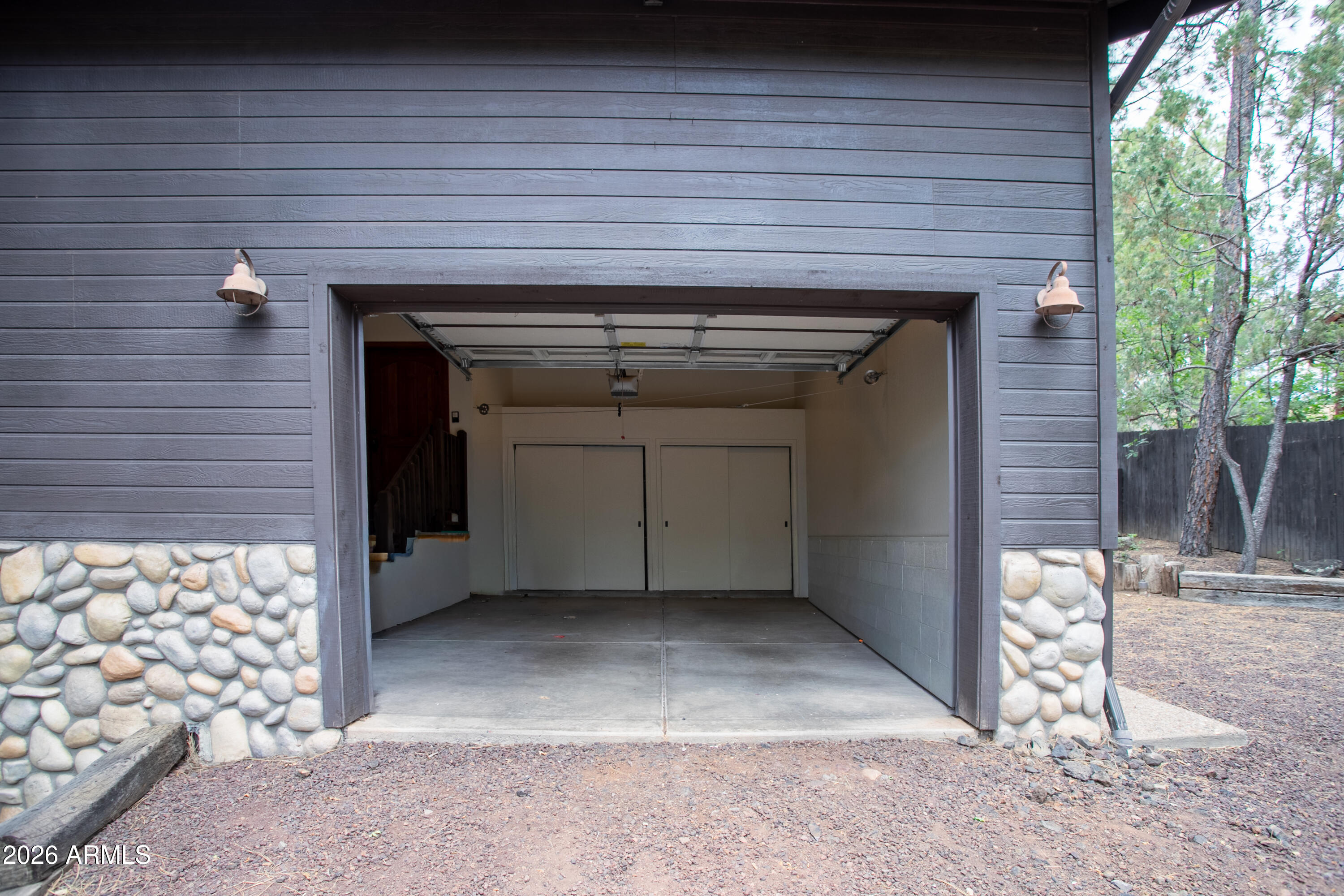 4732 HIGH Drive