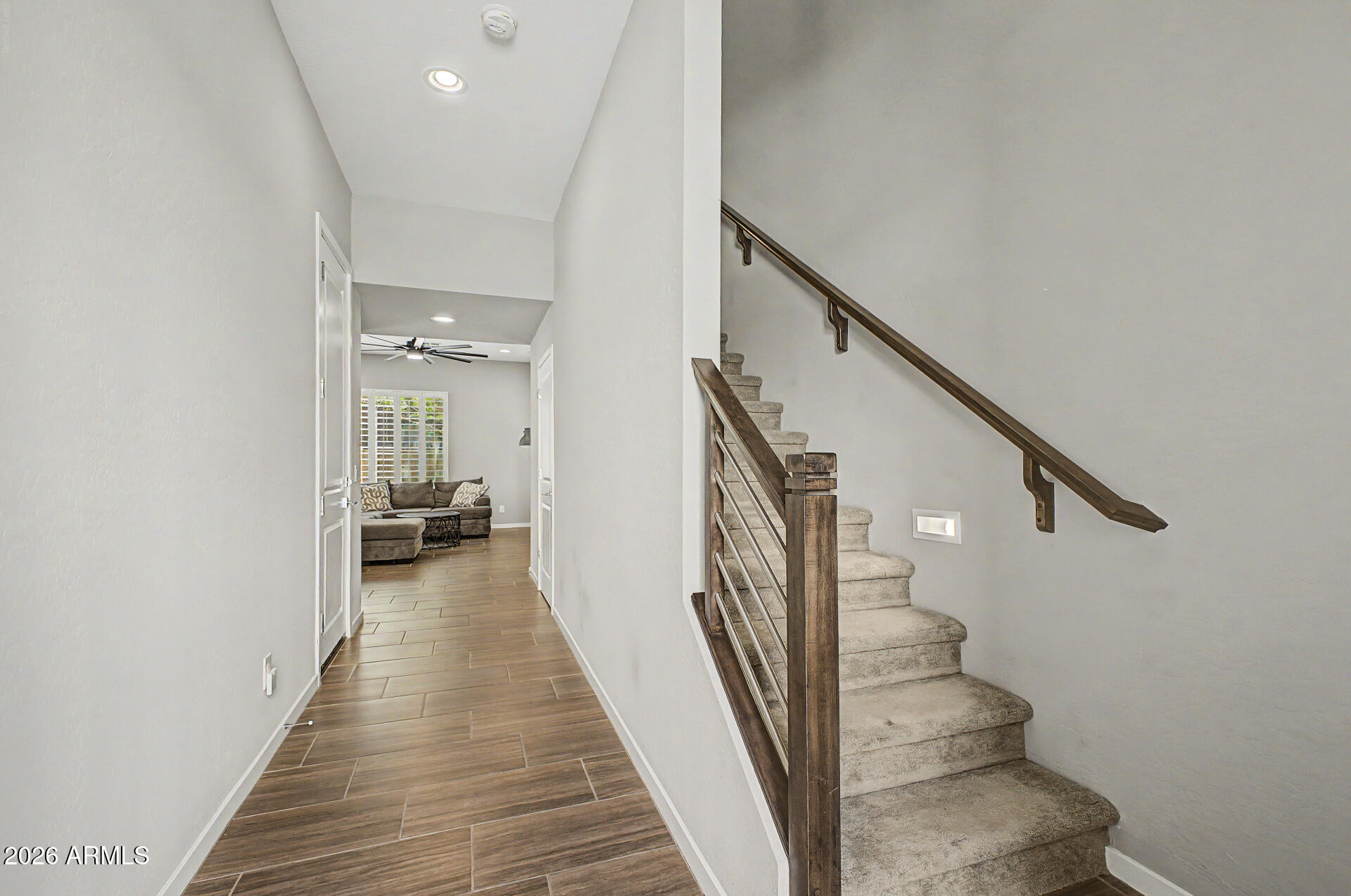 901 S SMITH Road 1064