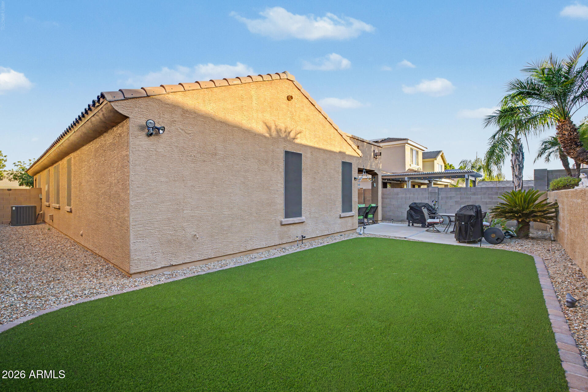 7124 W RED HAWK Drive