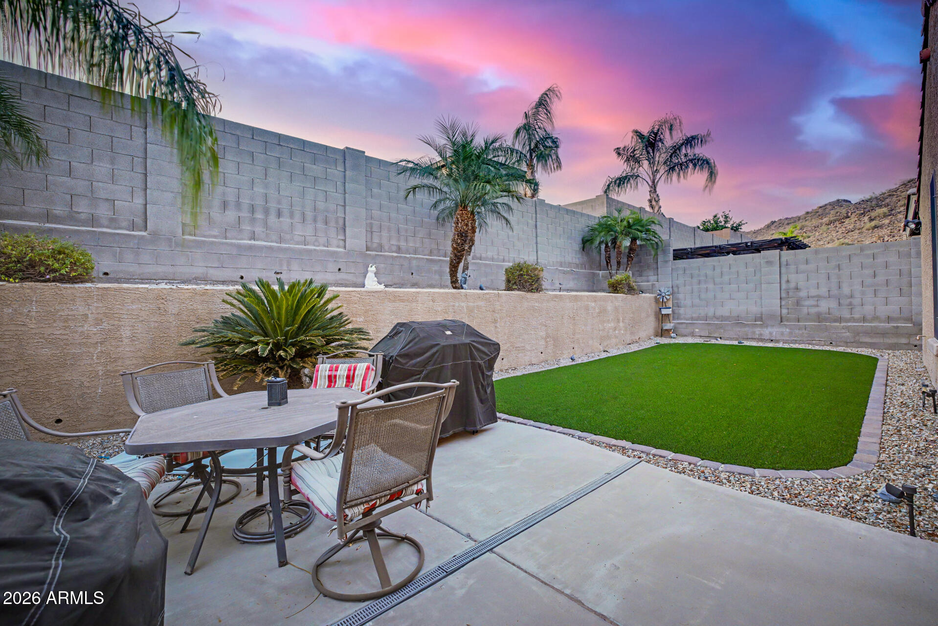 7124 W RED HAWK Drive