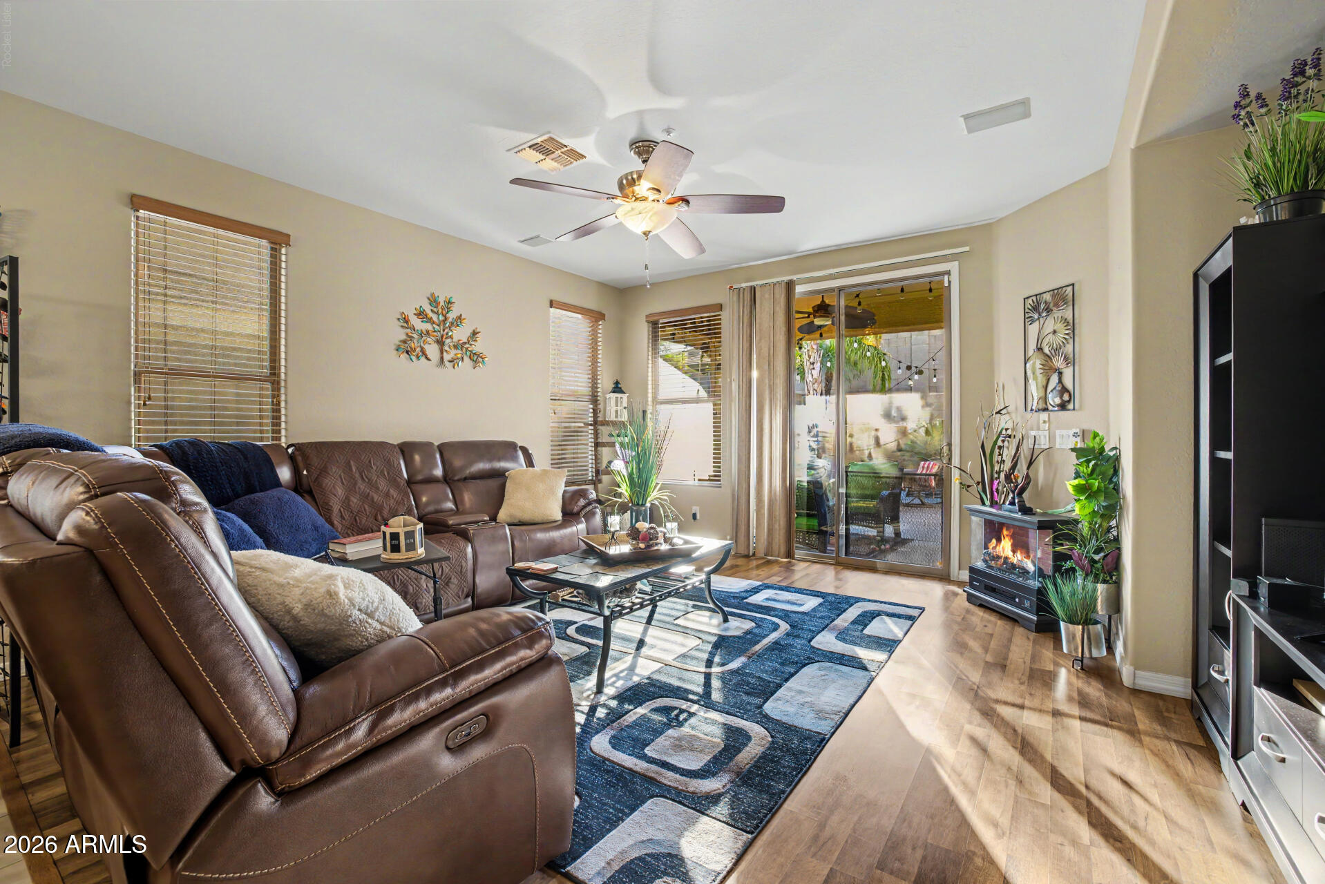 7124 W RED HAWK Drive