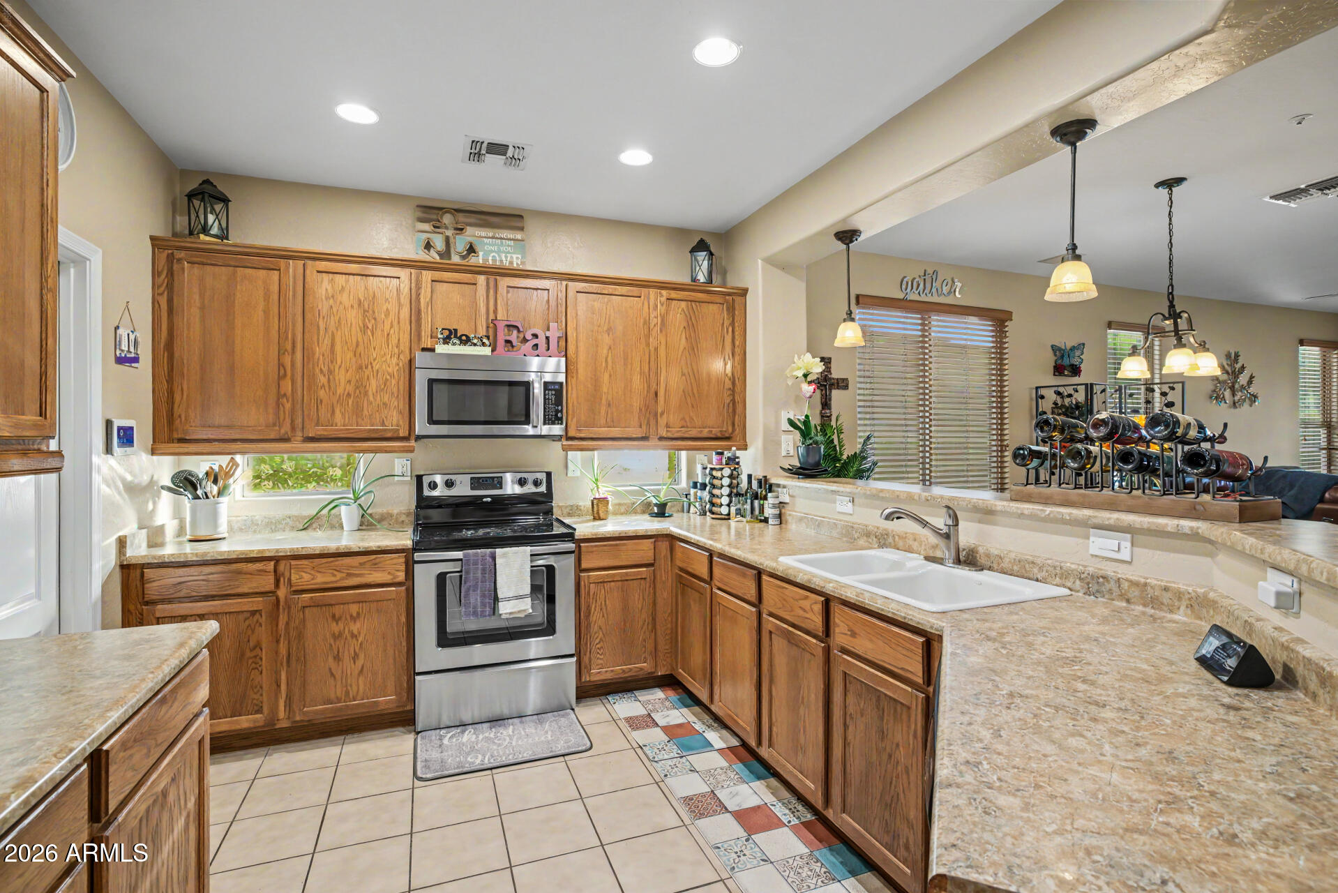 7124 W RED HAWK Drive