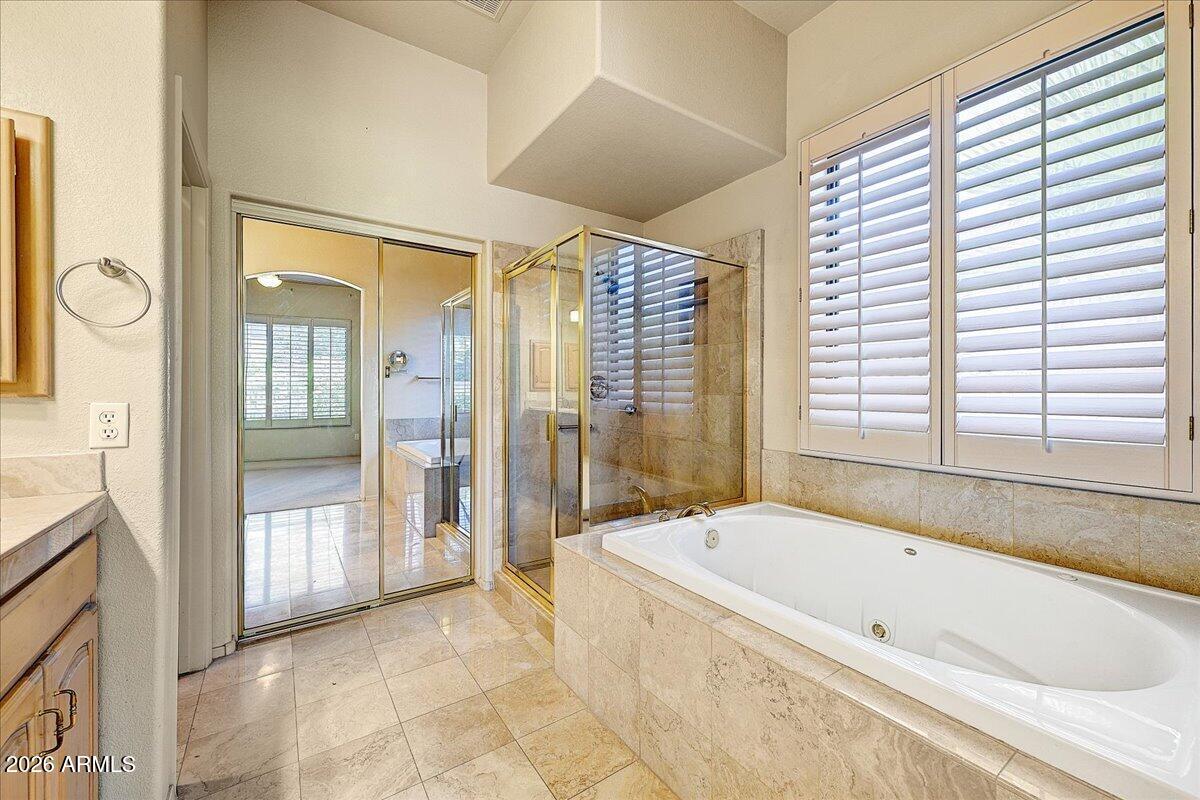 12446 N VIA LA PLAYA Drive