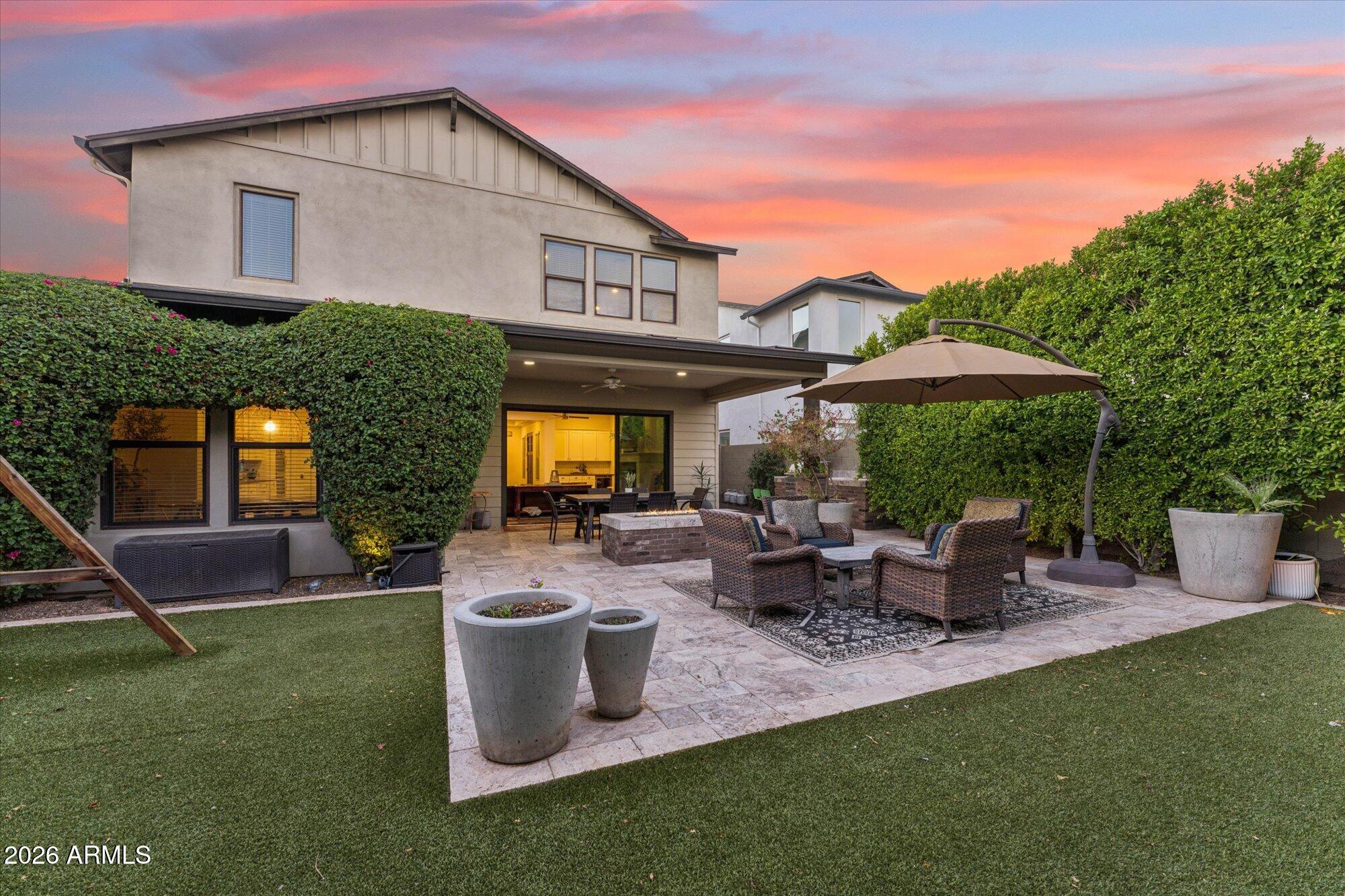 3829 E CRITTENDEN Lane