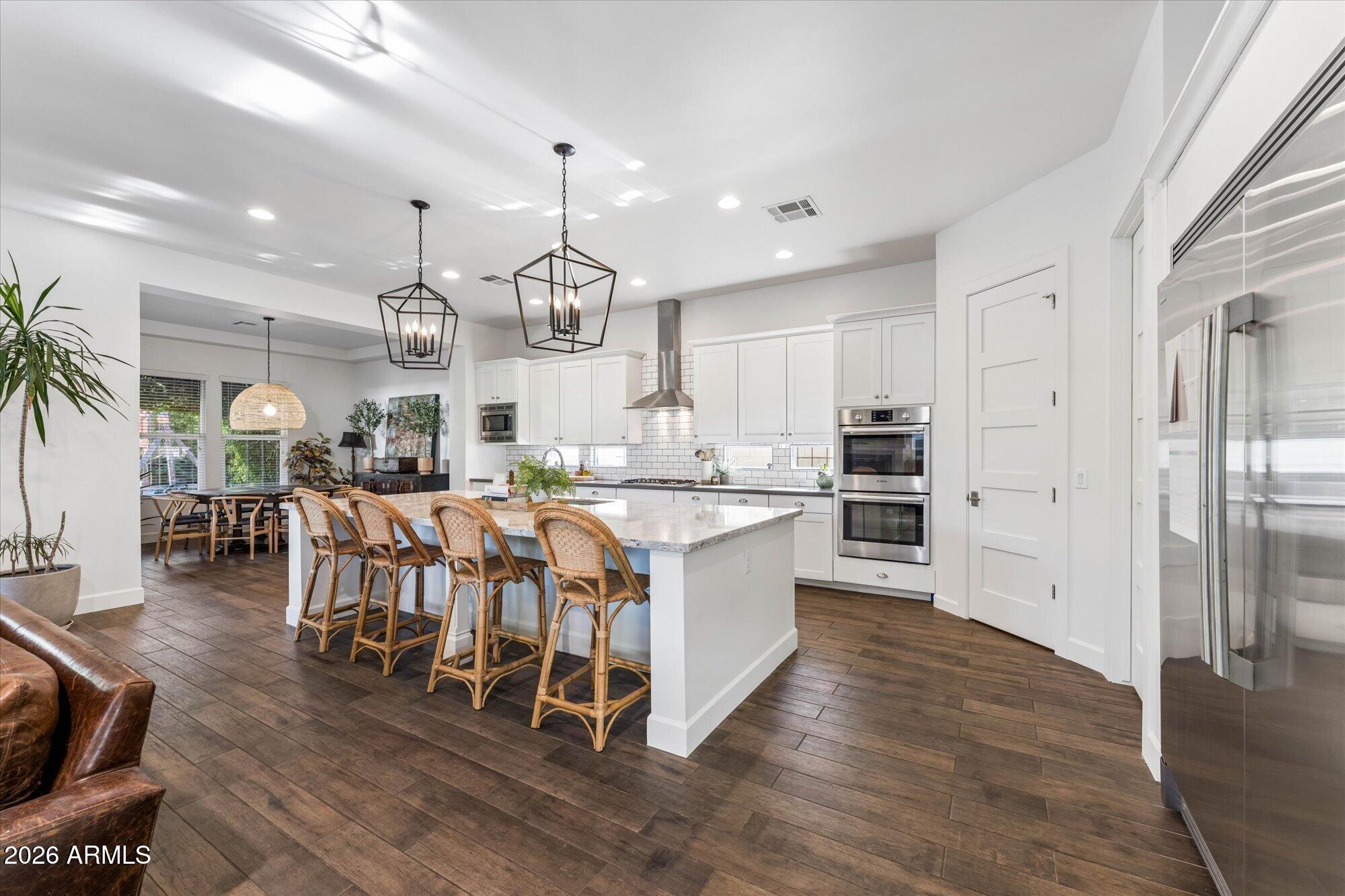 3829 E CRITTENDEN Lane