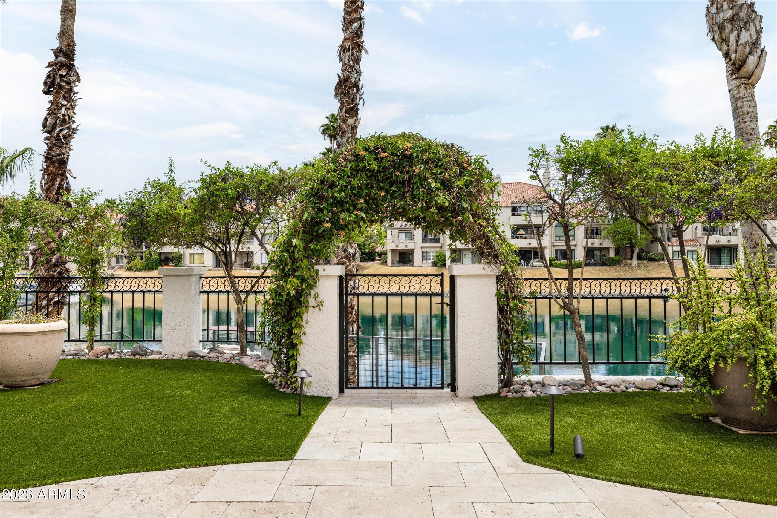 10147 E TOPAZ Drive