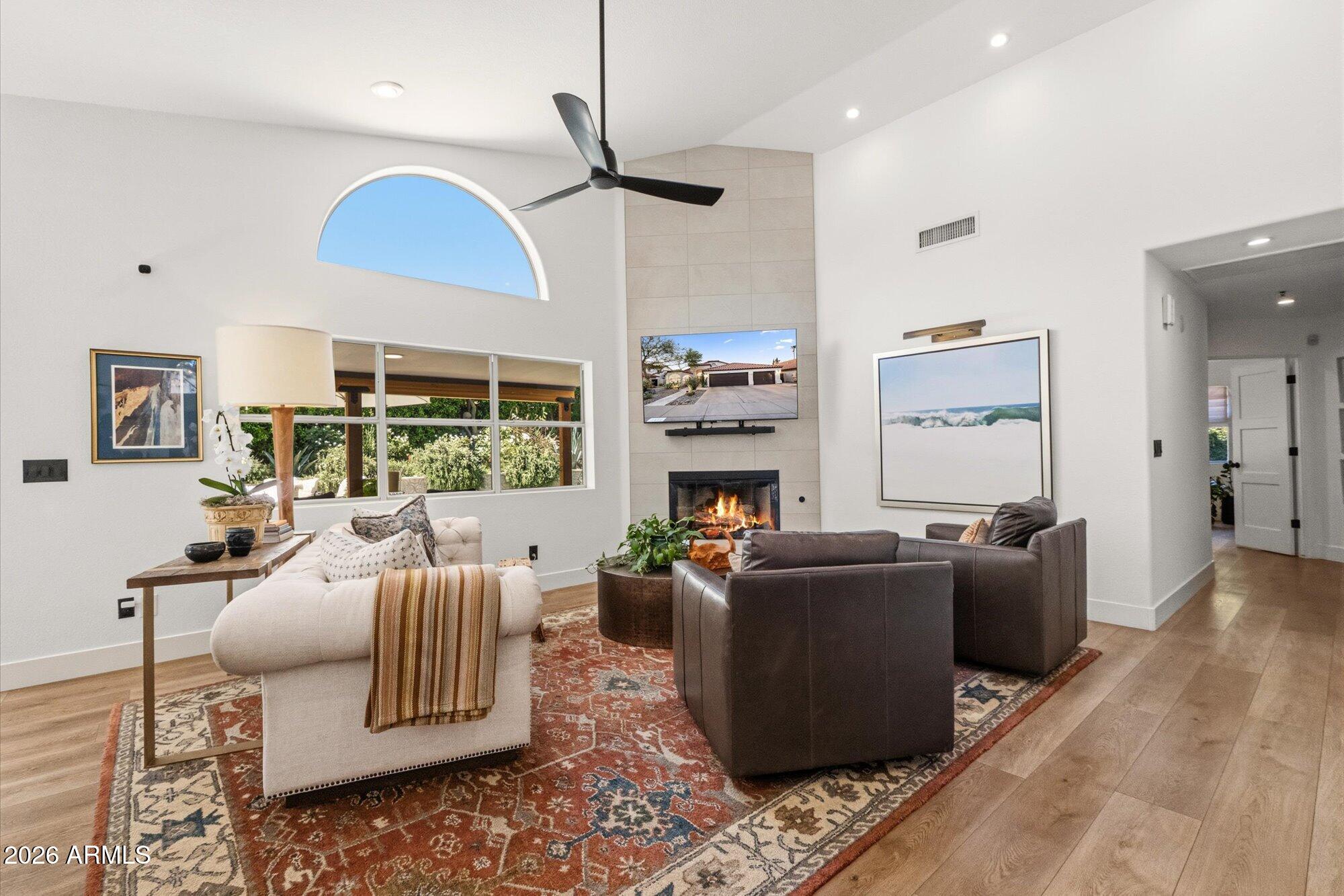 9444 E VOLTAIRE Drive