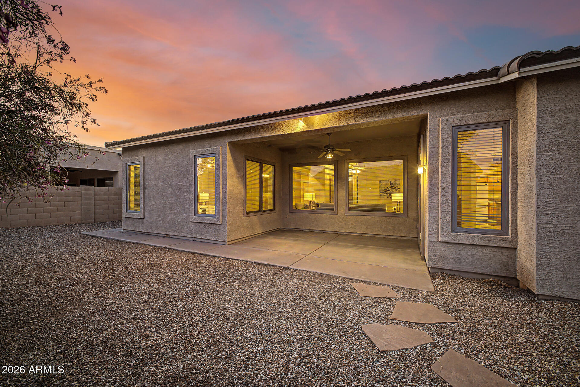 5173 W MURIEL Drive