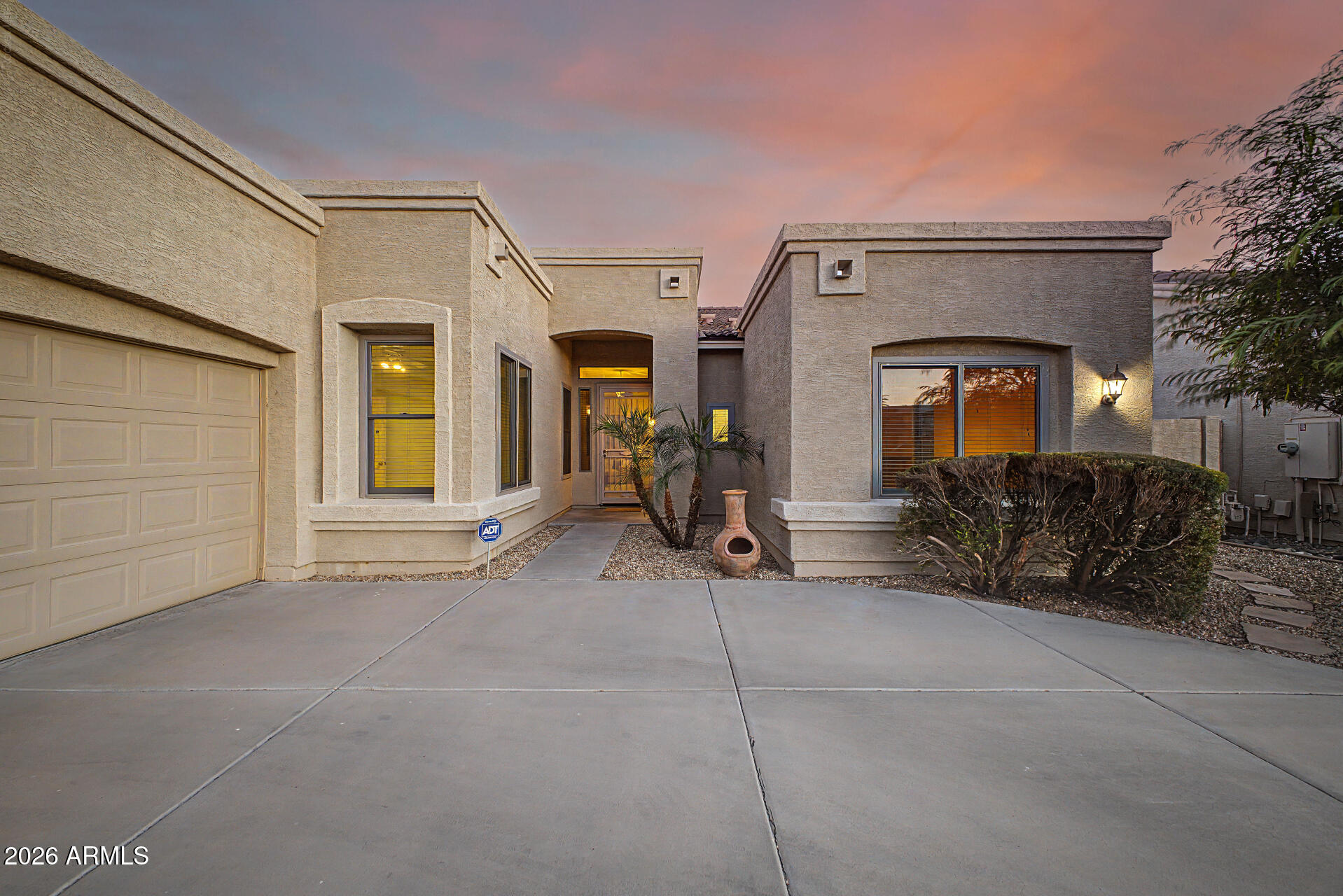 5173 W MURIEL Drive