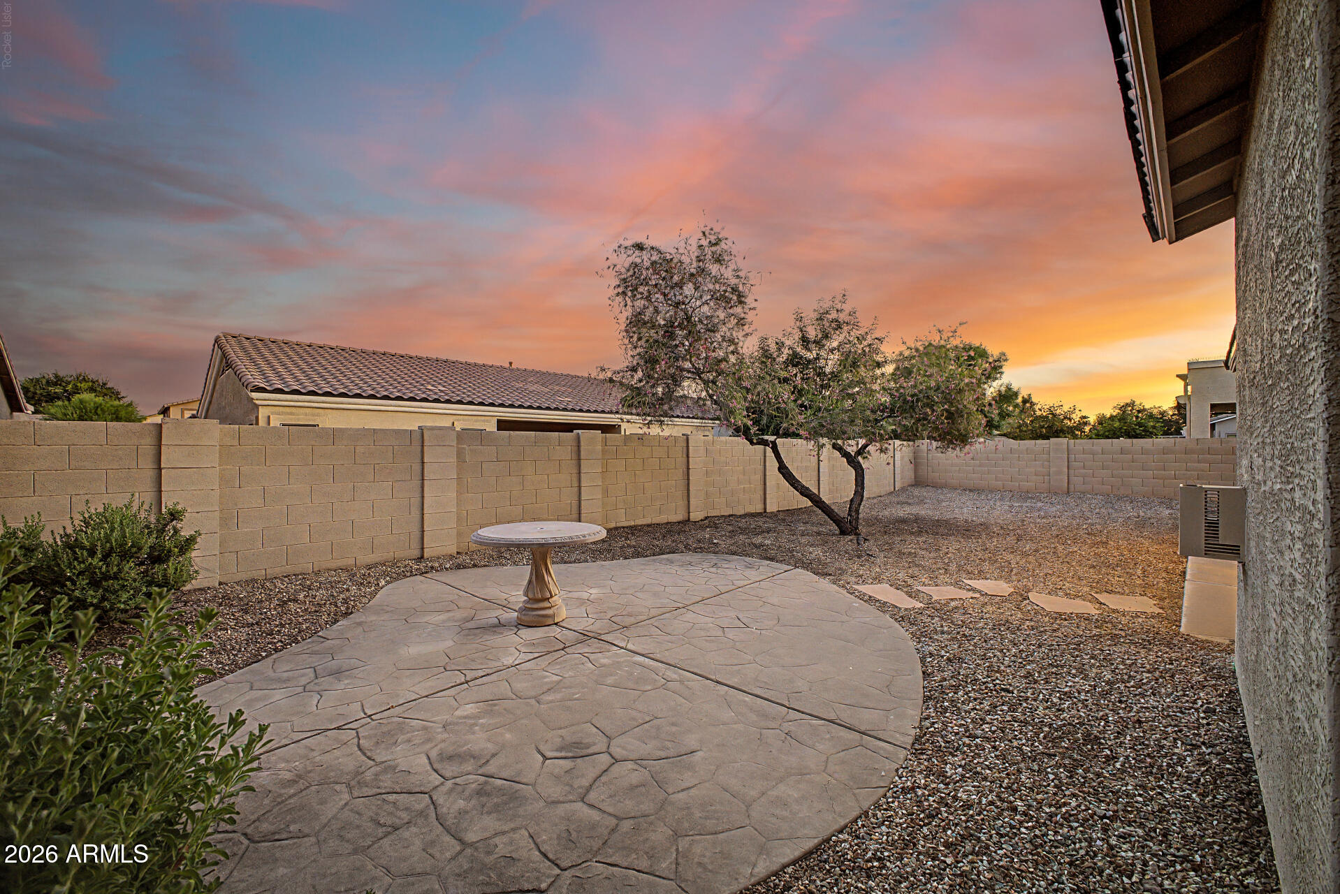 5173 W MURIEL Drive