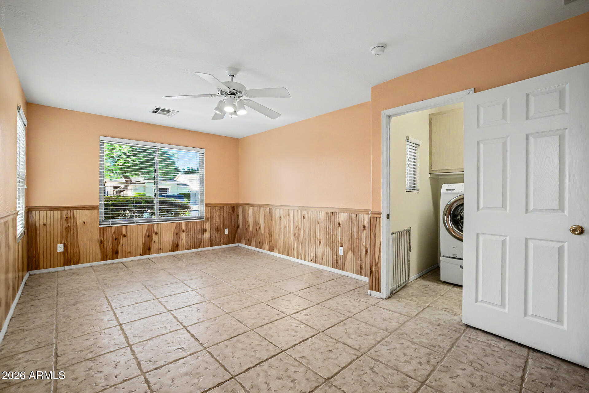 5173 W MURIEL Drive