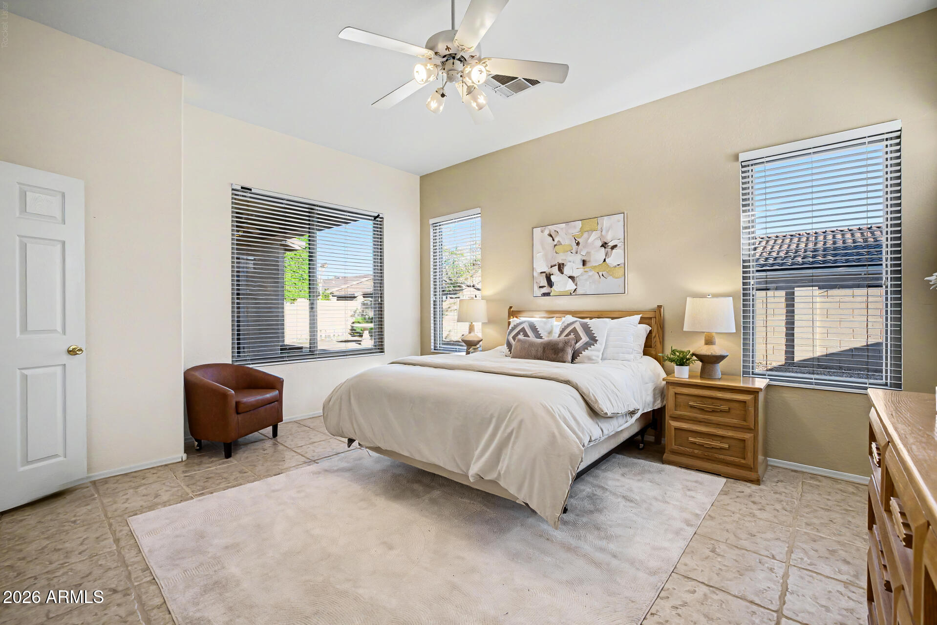 5173 W MURIEL Drive