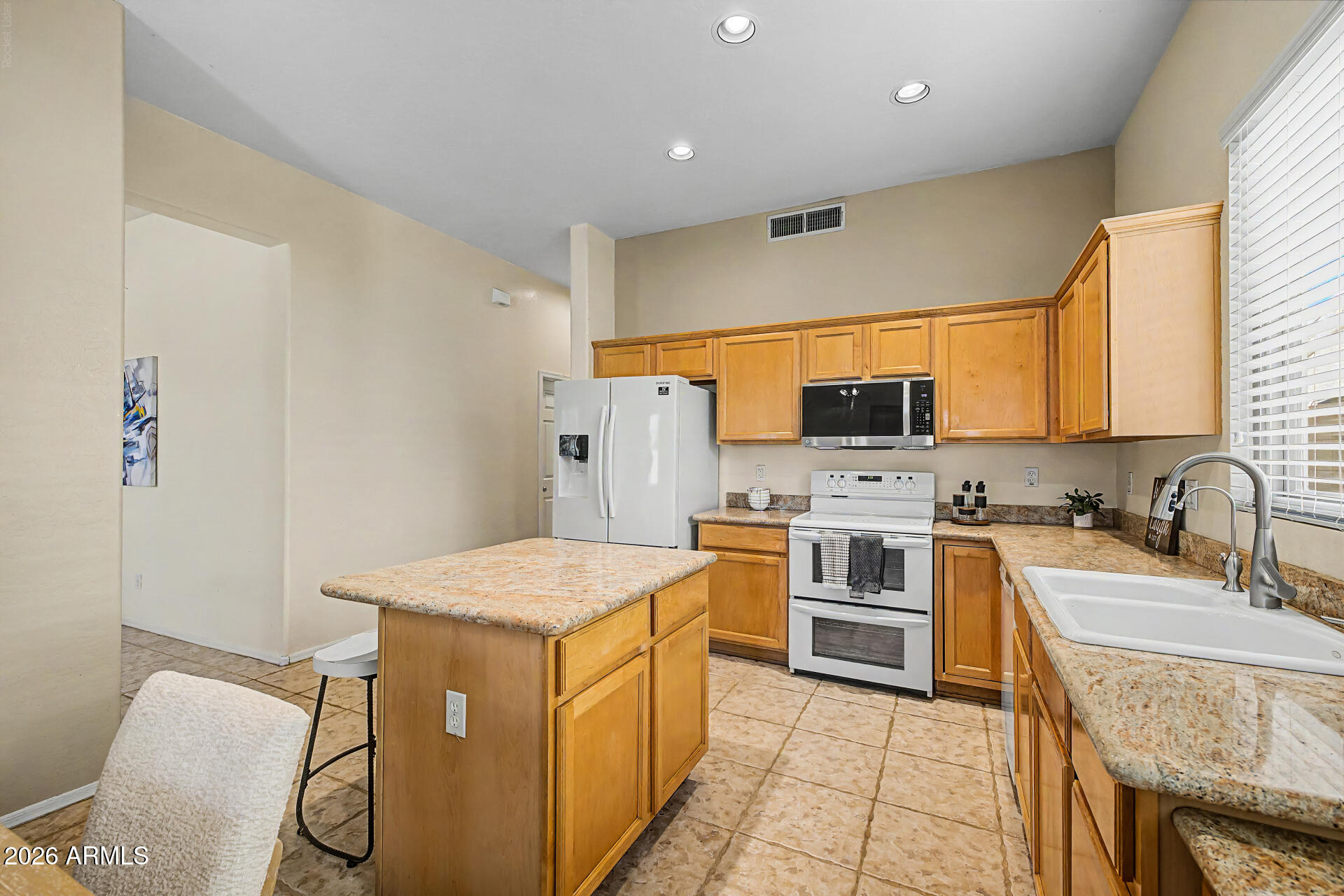 5173 W MURIEL Drive