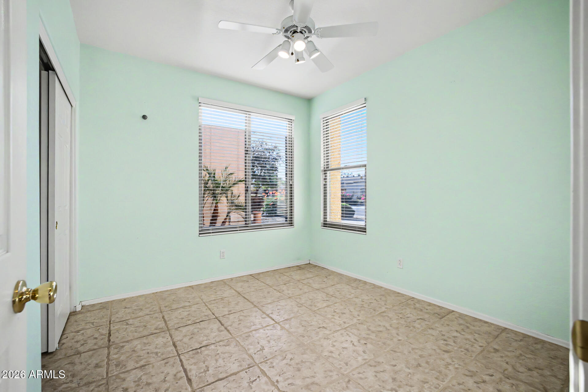5173 W MURIEL Drive