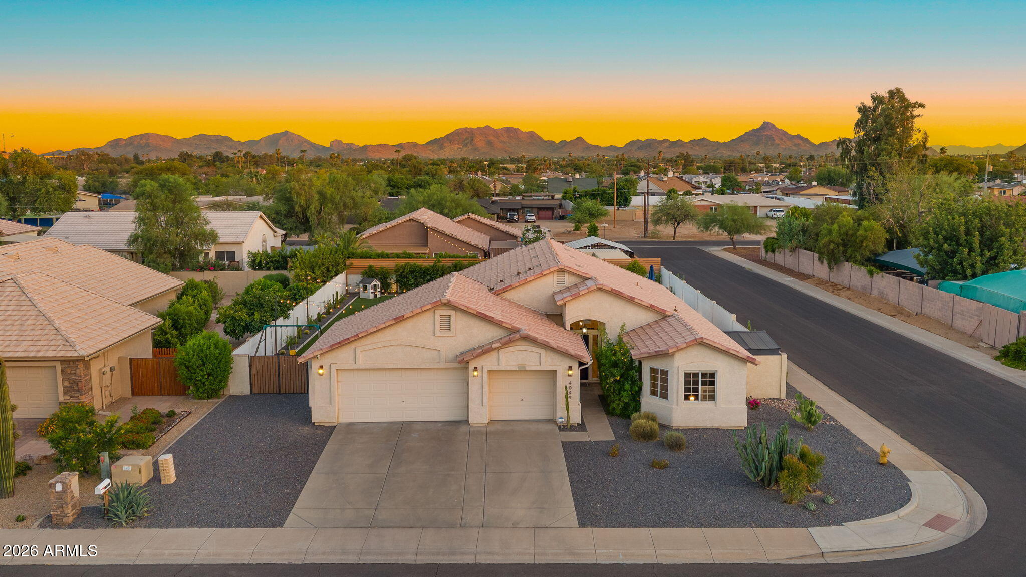 4049 E VISTA Drive