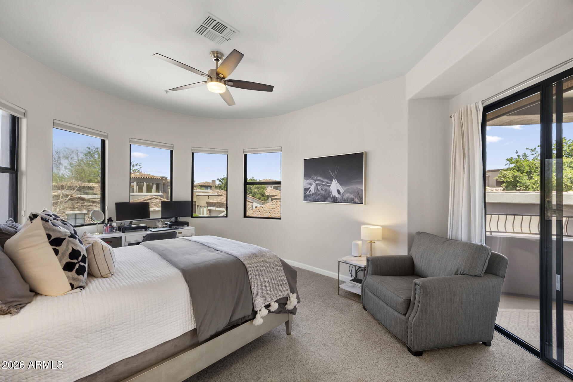 19550 N GRAYHAWK Drive 1086