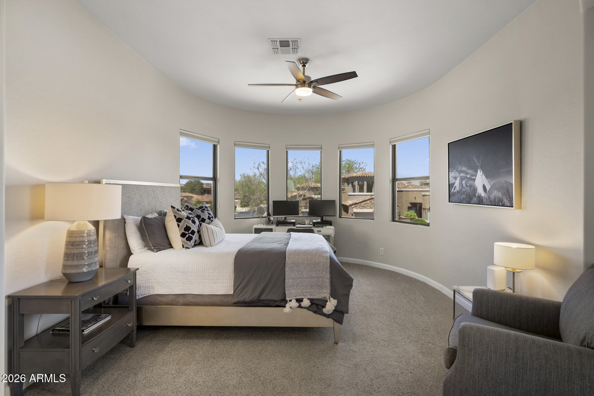 19550 N GRAYHAWK Drive 1086