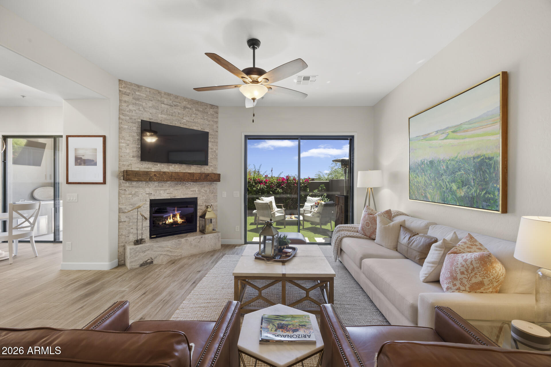 19550 N GRAYHAWK Drive 1086
