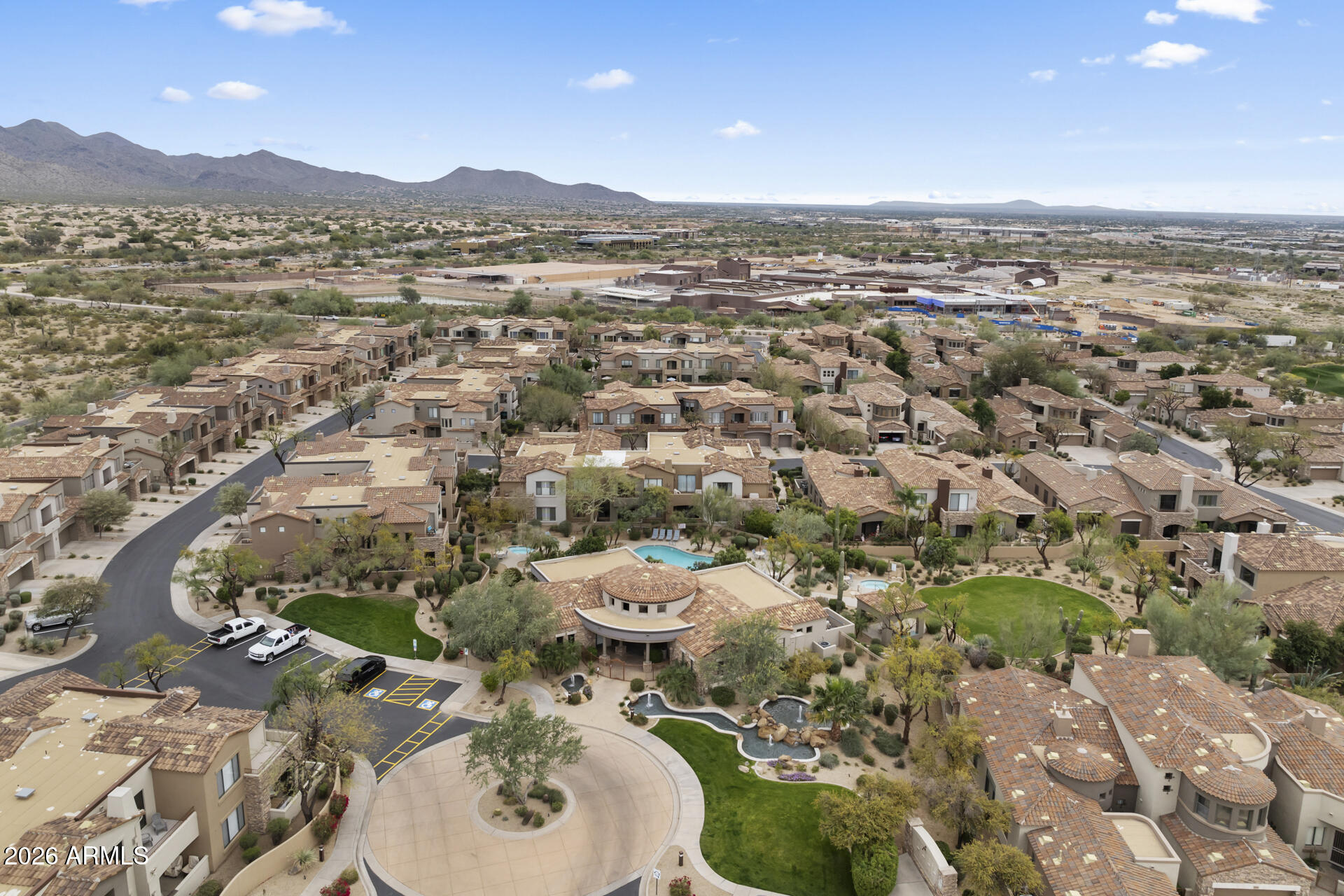 19550 N GRAYHAWK Drive 1086