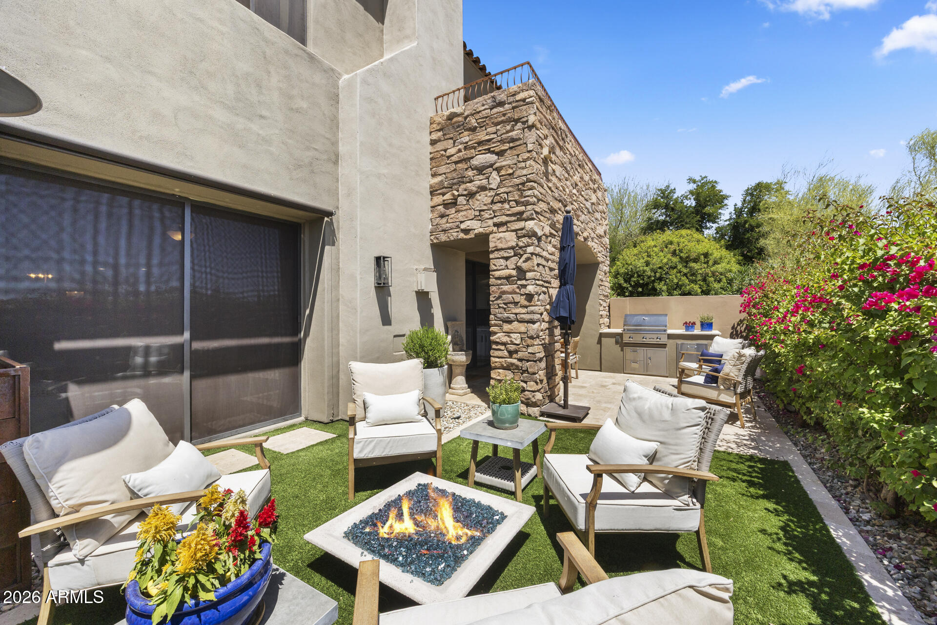 19550 N GRAYHAWK Drive 1086