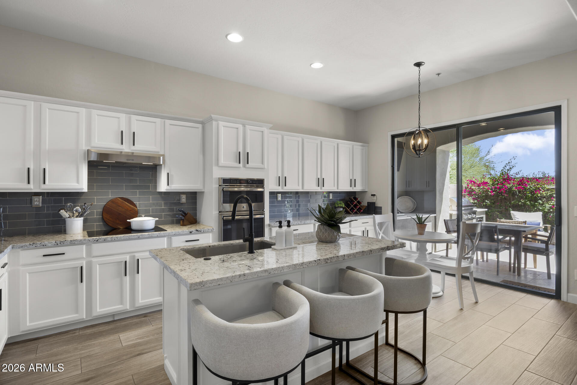 19550 N GRAYHAWK Drive 1086
