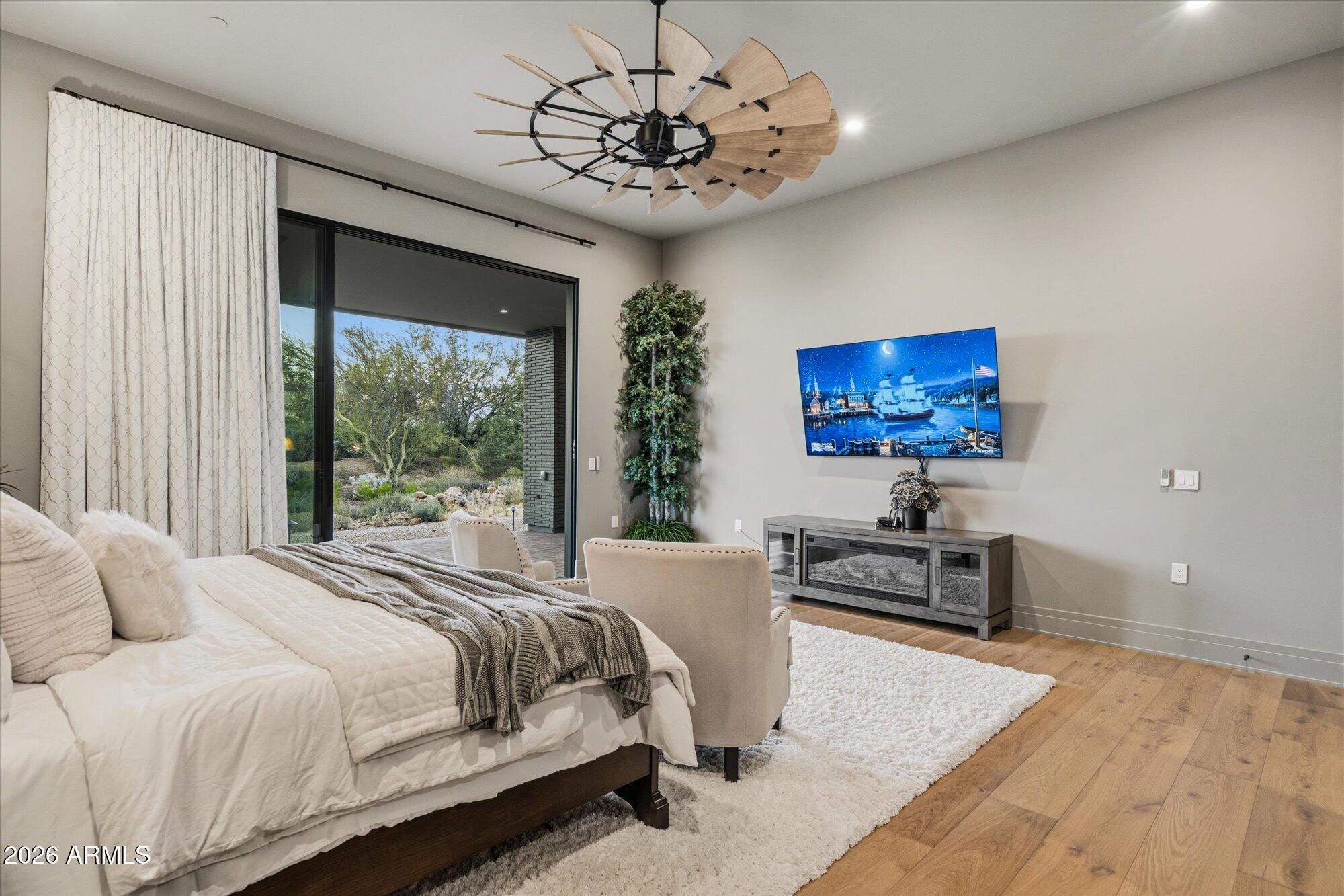 9243 E VISTA Drive