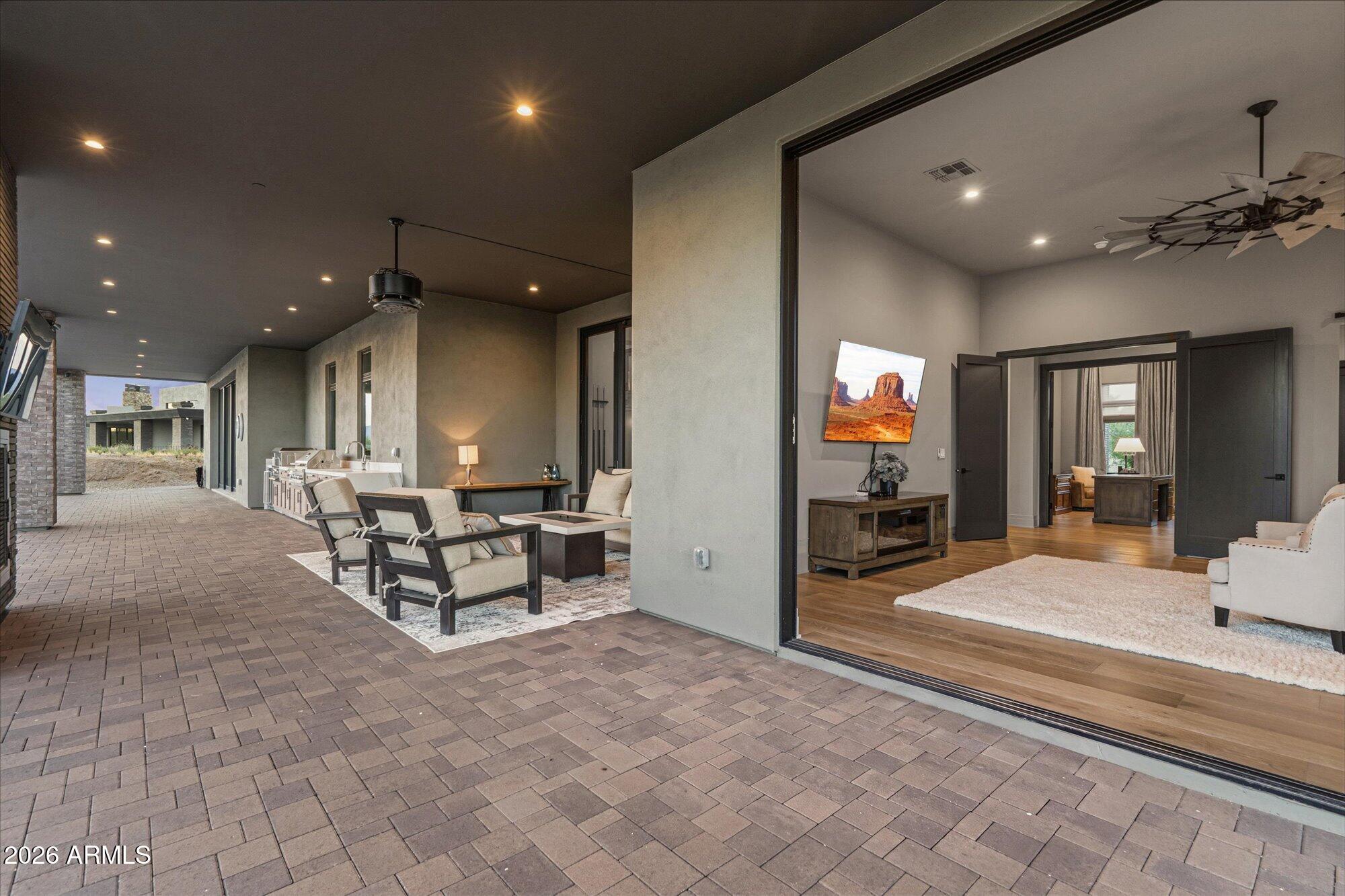 9243 E VISTA Drive
