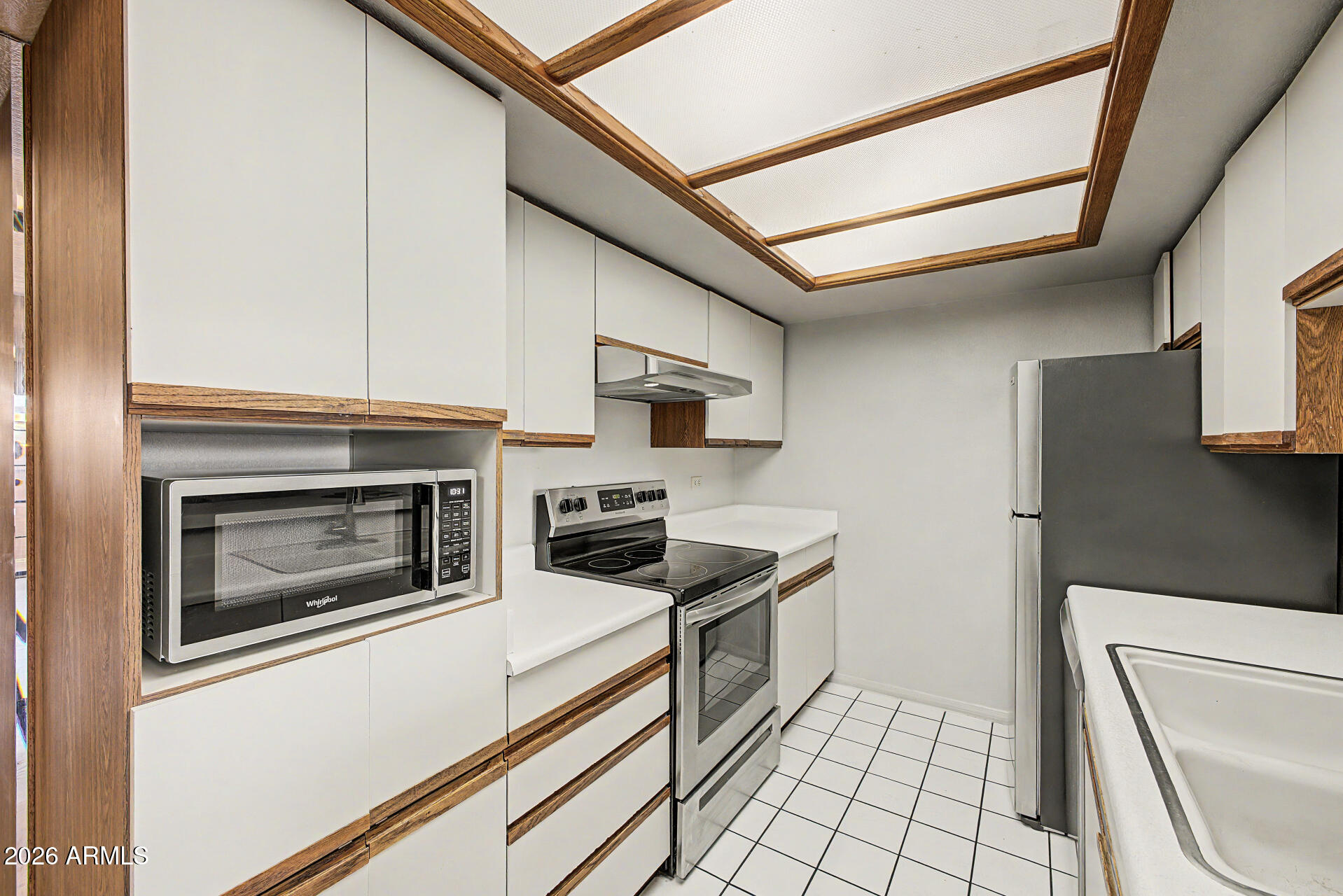 10410 N CAVE CREEK Road 1009