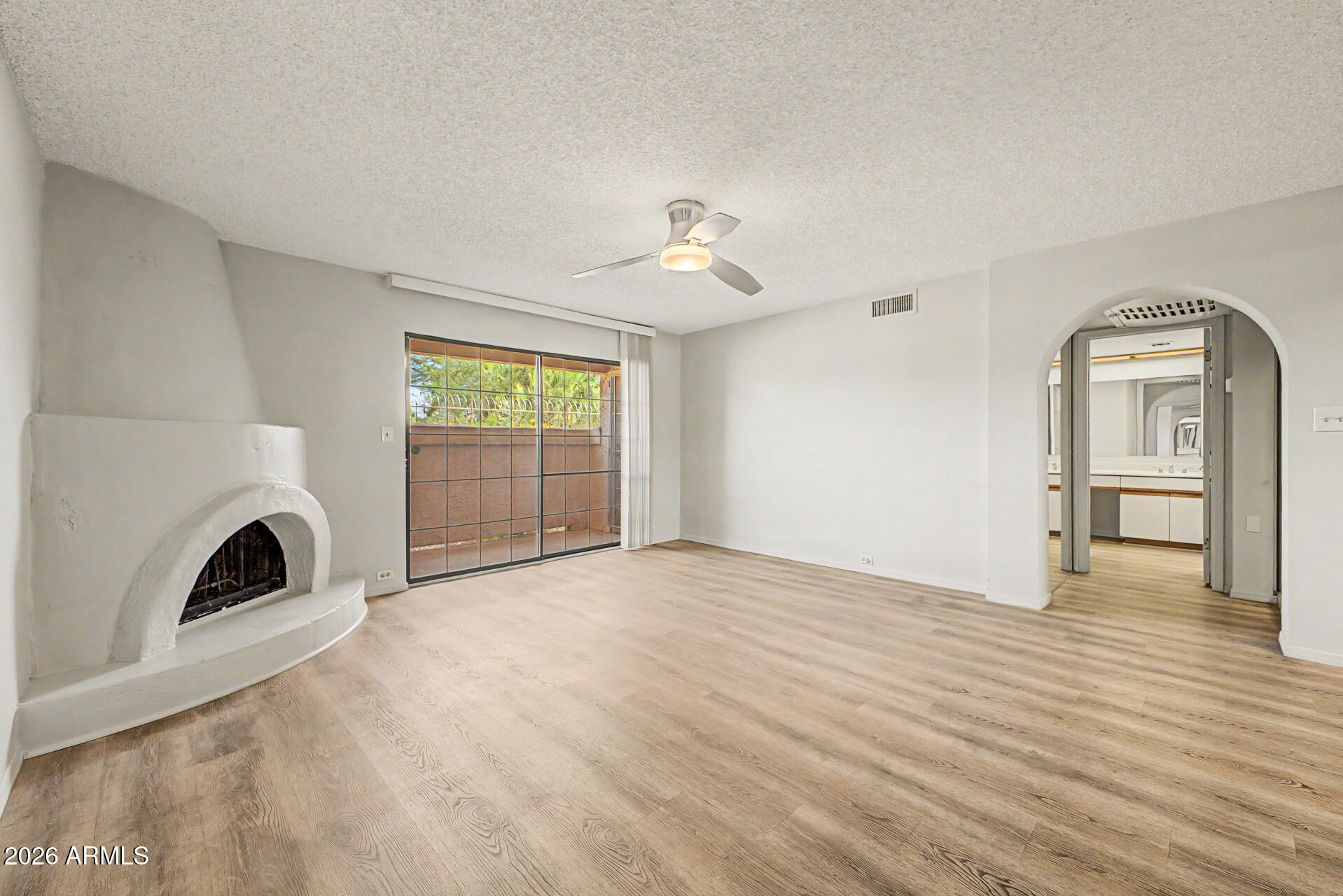 10410 N CAVE CREEK Road 1009