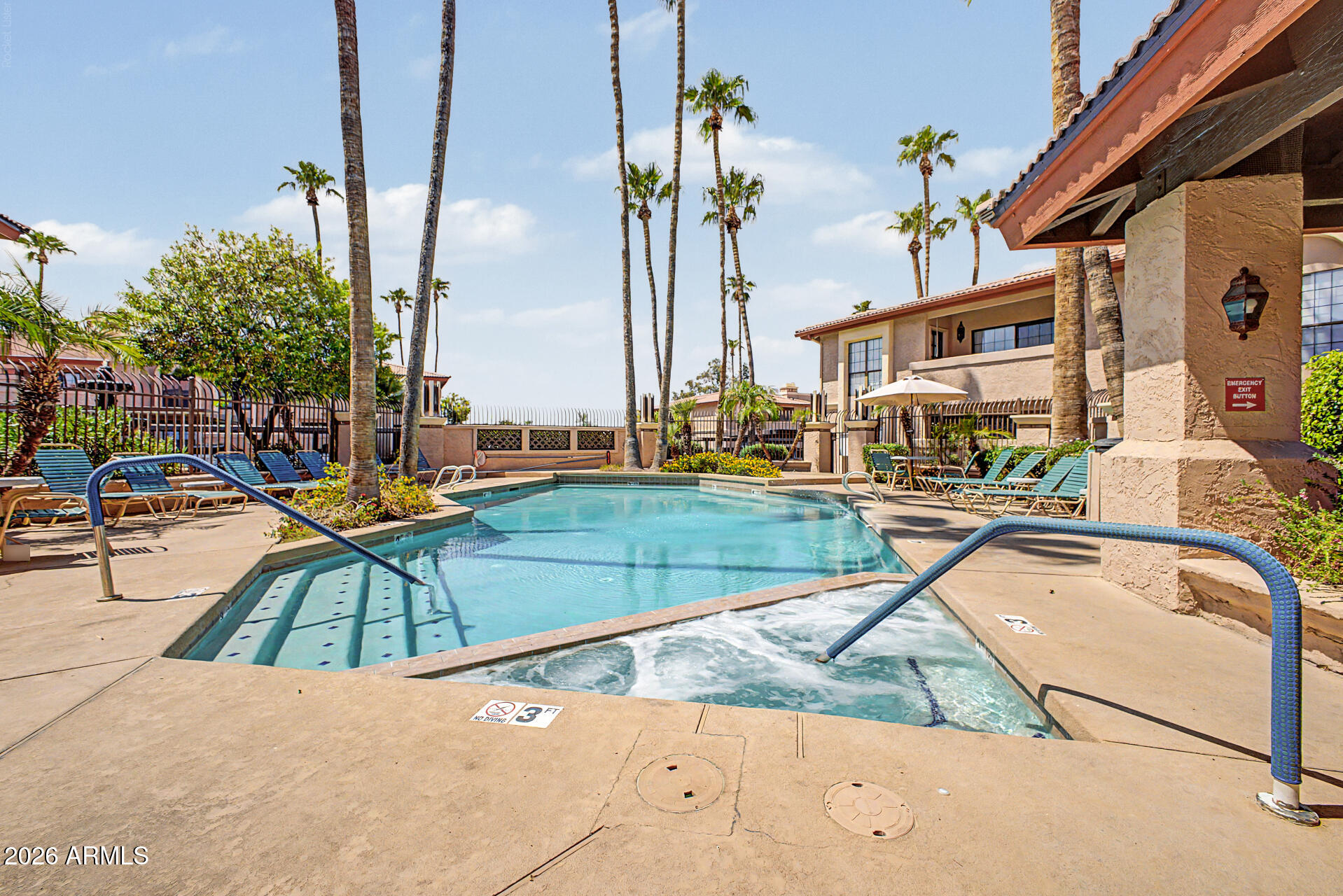 10410 N CAVE CREEK Road 1009