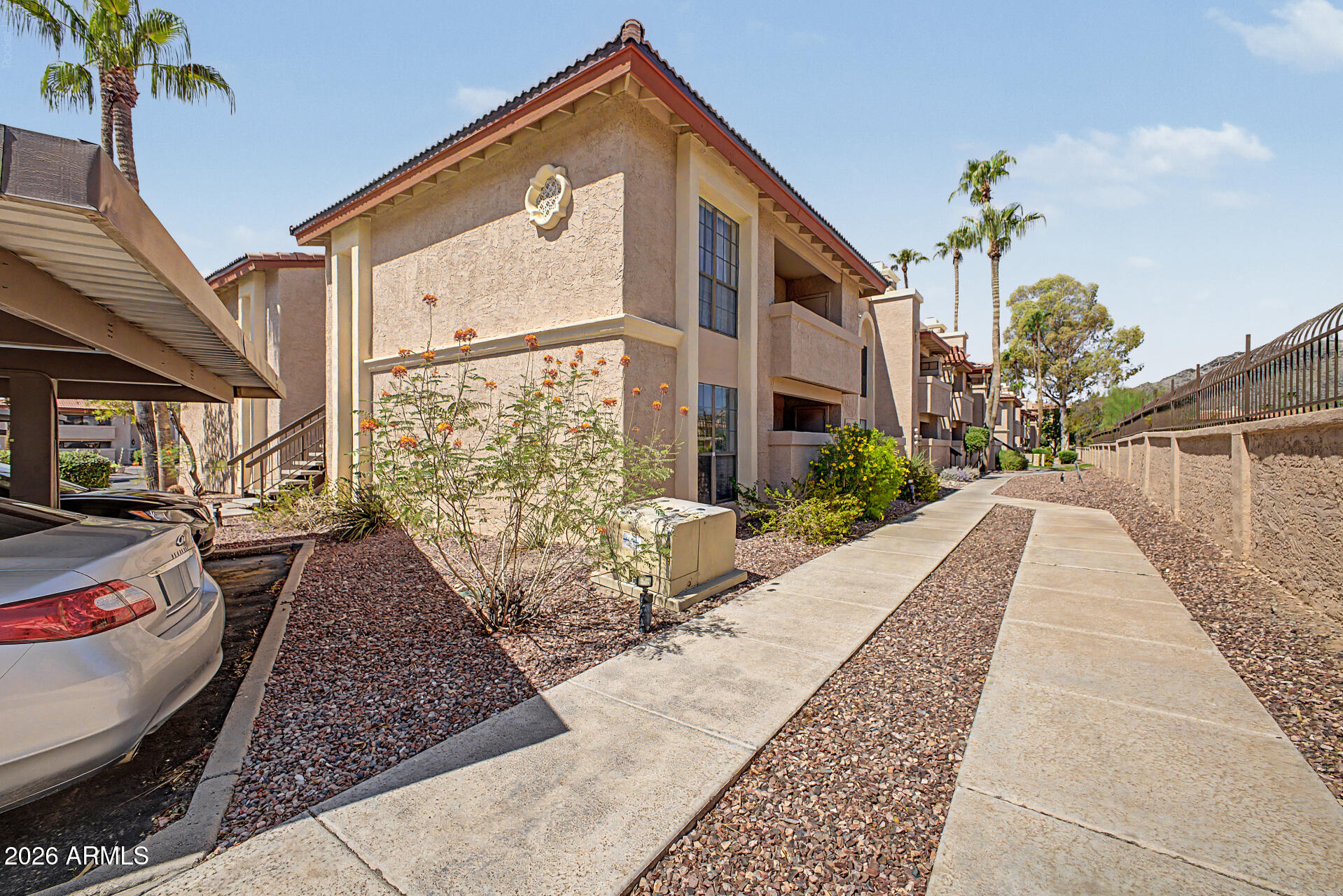 10410 N CAVE CREEK Road 1009