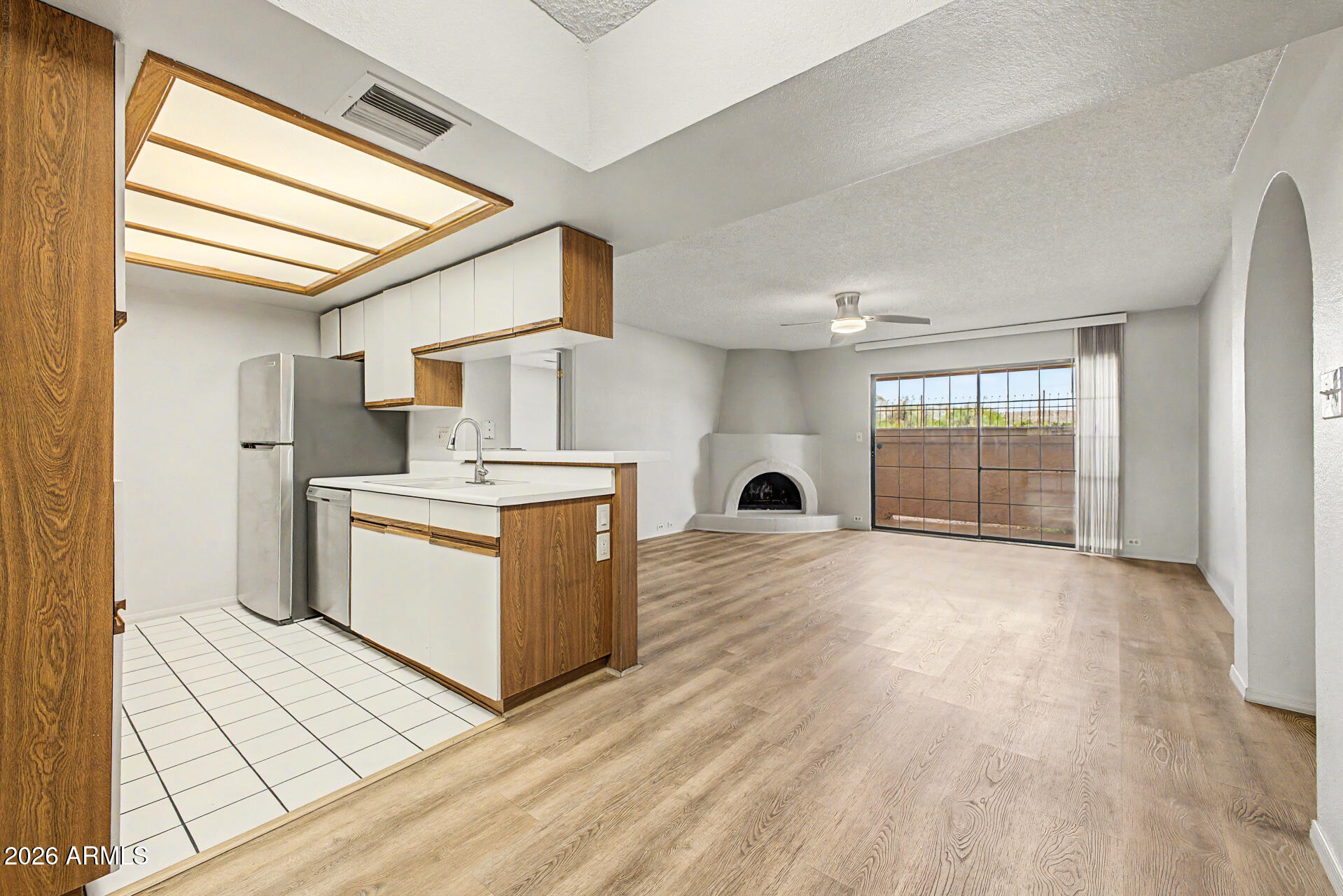 10410 N CAVE CREEK Road 1009