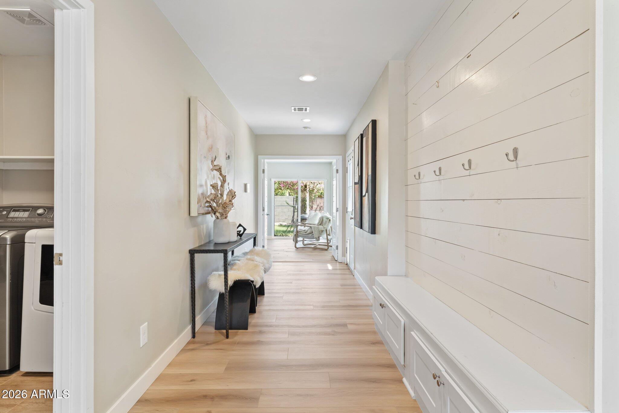 322 W CORONADO Road