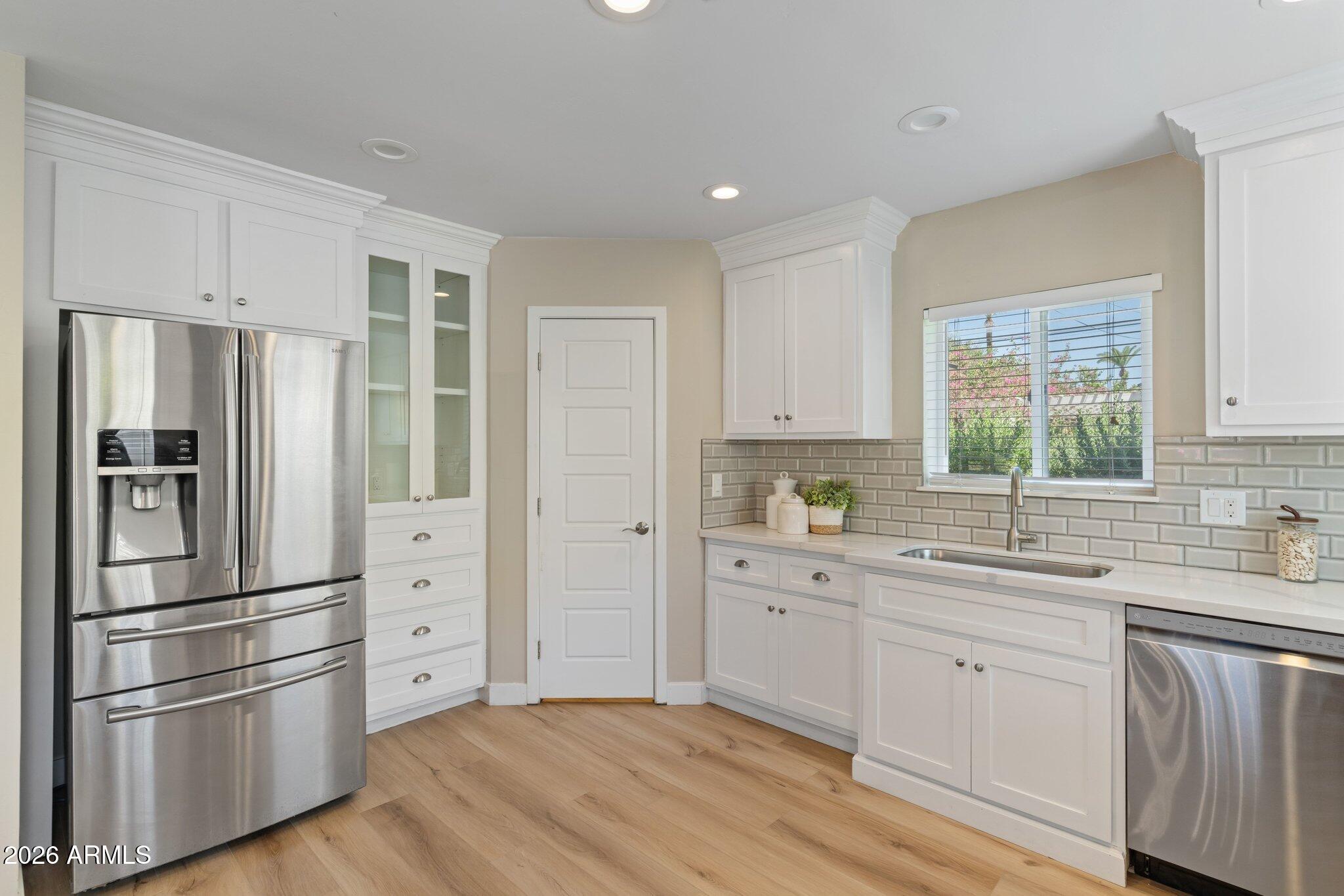 322 W CORONADO Road
