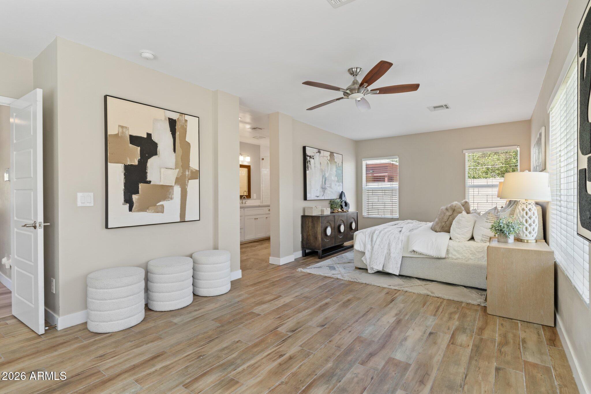 322 W CORONADO Road