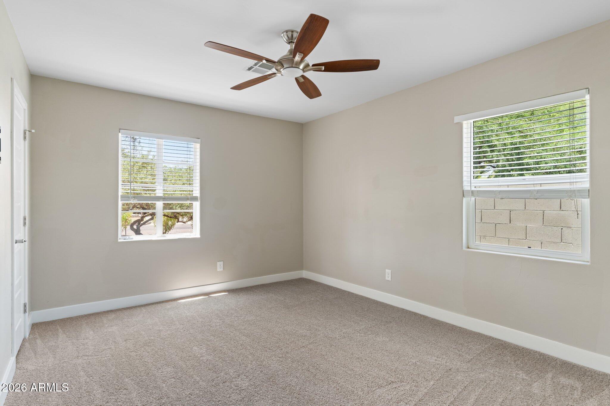 322 W CORONADO Road