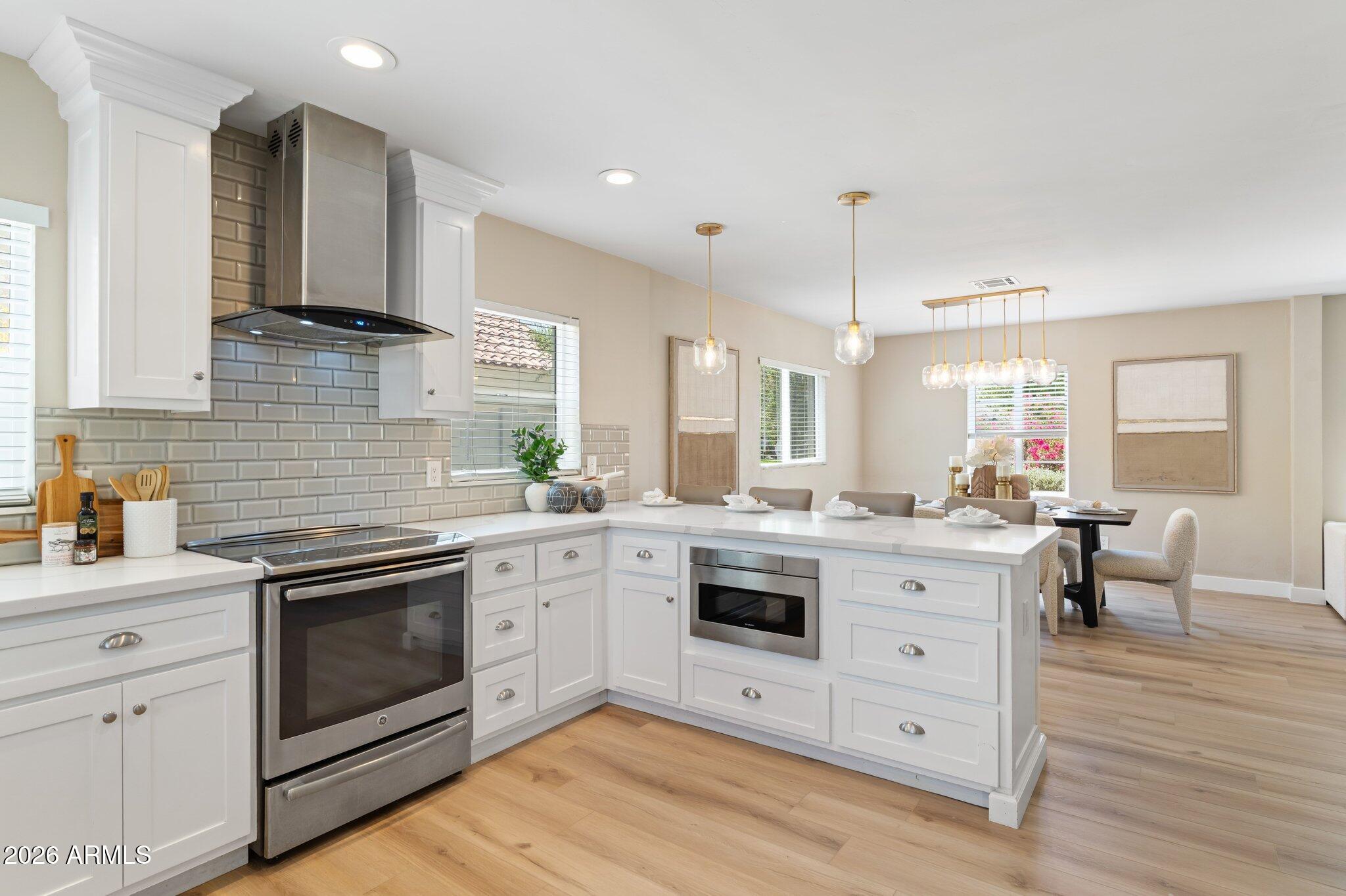 322 W CORONADO Road