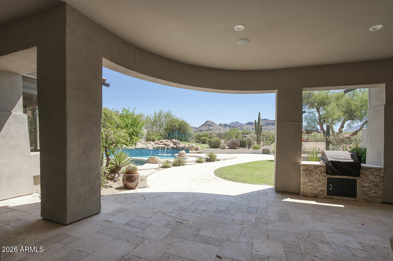 9290 E THOMPSON PEAK Parkway 204